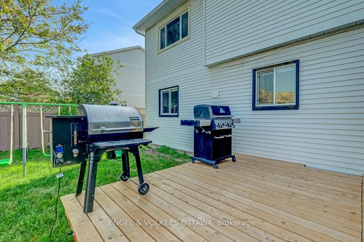 Photo 46 of 6138 Vineyard Drive, Ottawa, Convent Glen — HOMEH