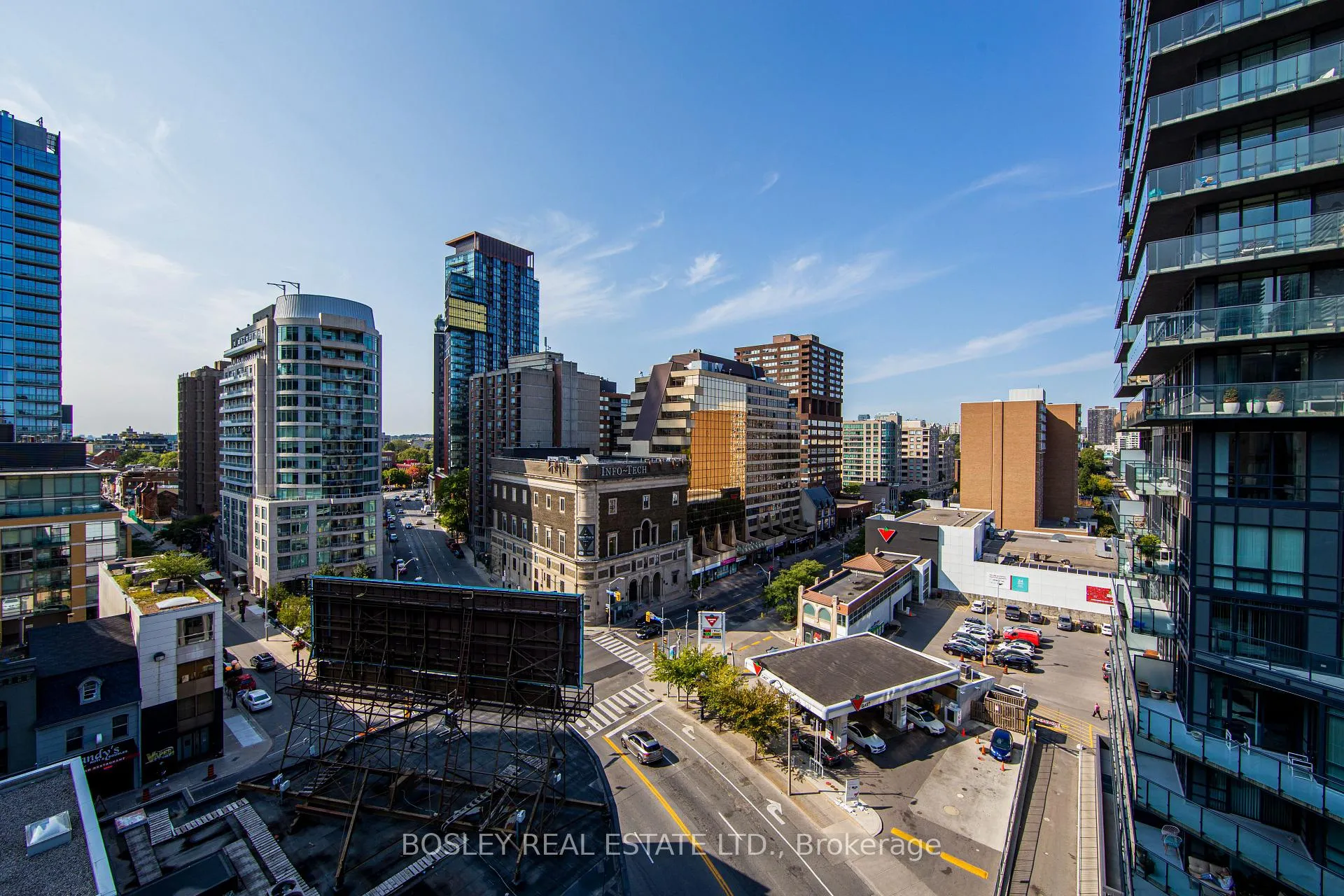 Photo 4 of Unit 1008, 20 Collier Street, Toronto, Rosedale-Moore Park — HOMEH