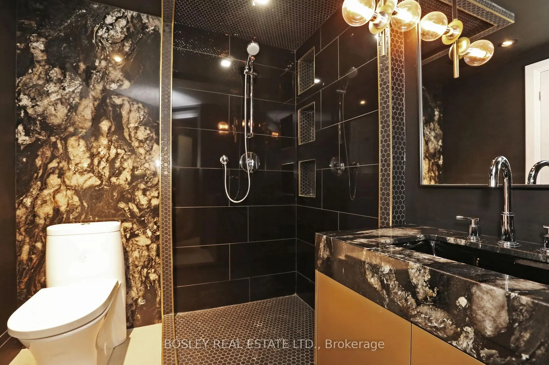 Photo 7 of Unit 1008, 20 Collier Street, Toronto, Rosedale-Moore Park — HOMEH