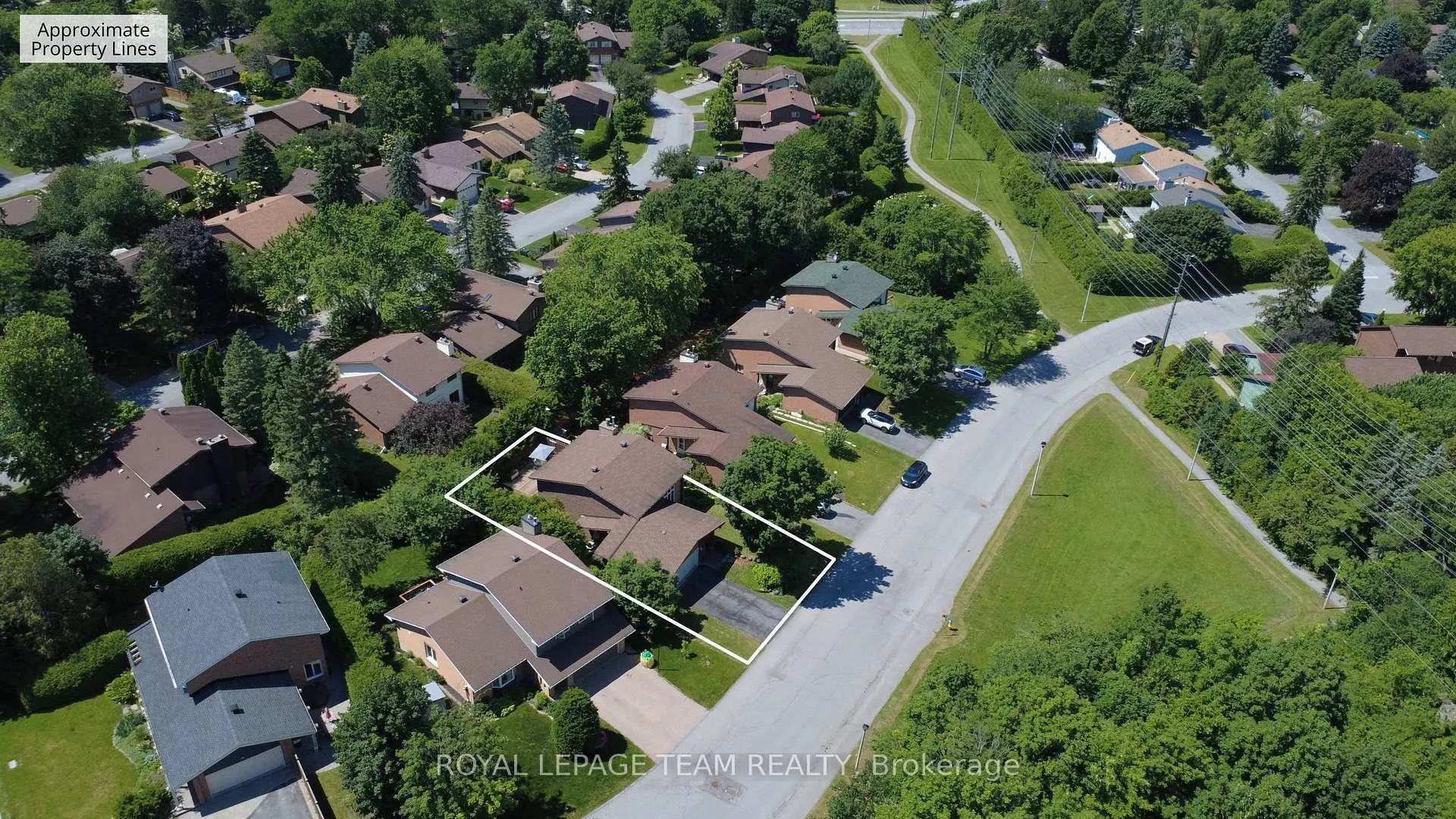 Photo 3 of 66 Beaufort Drive, Ottawa, Kanata - Katimavik — HOMEH