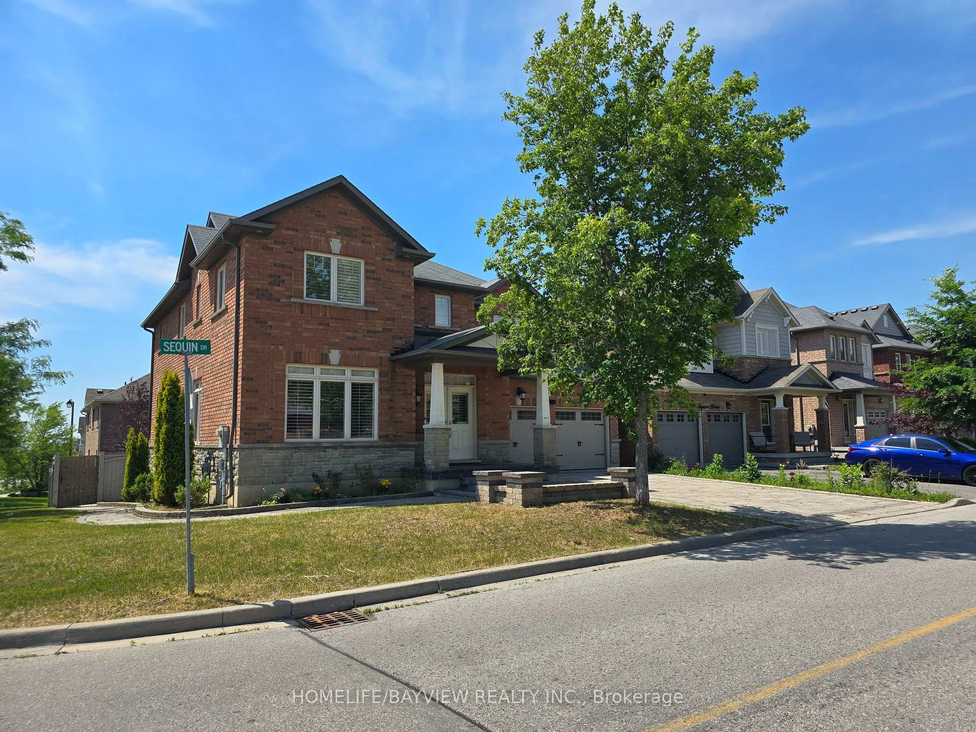 Photo 2 of 116 Sequin Drive, Richmond Hill, Jefferson — HOMEH