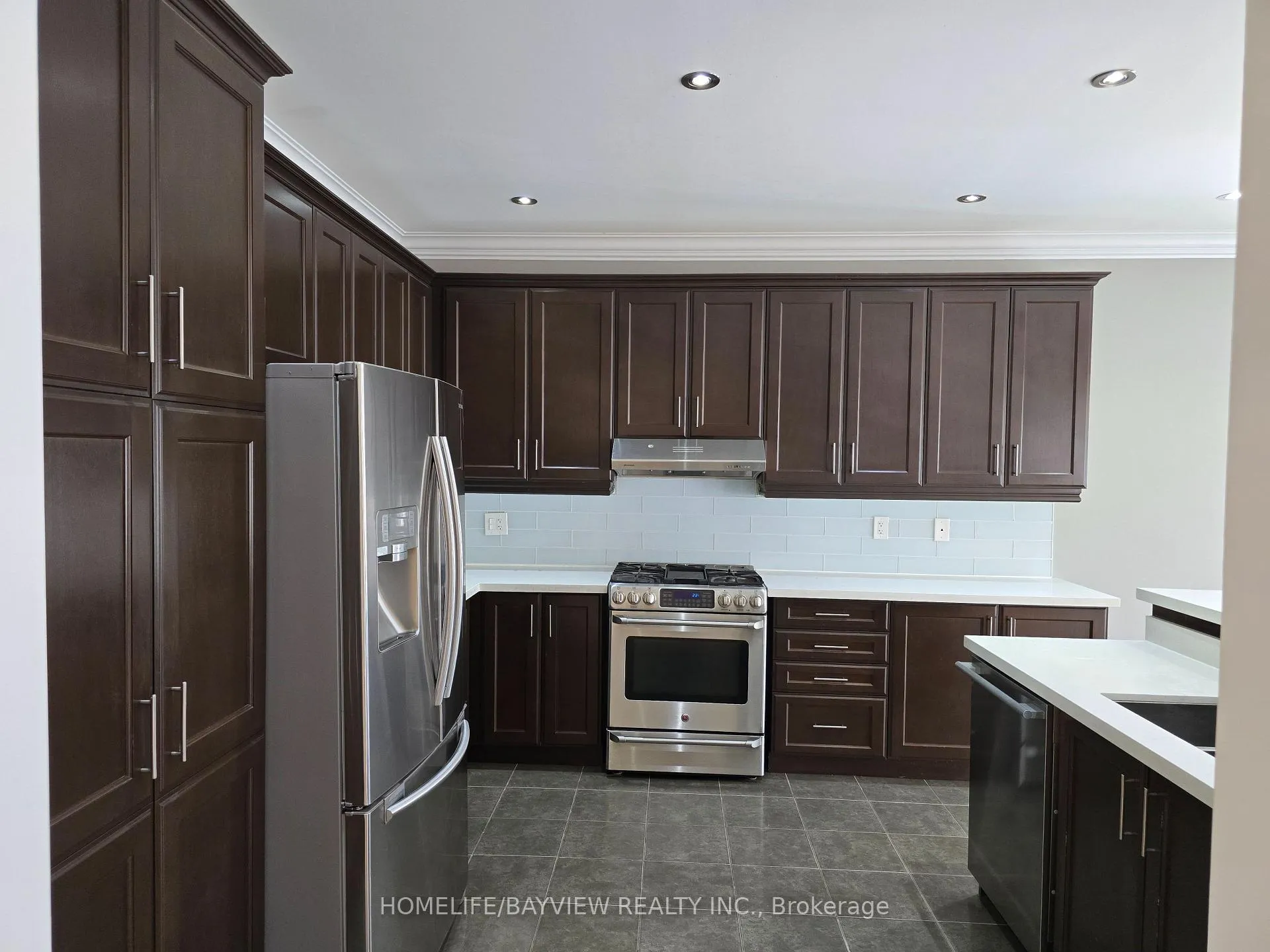 Photo 11 of 116 Sequin Drive, Richmond Hill, Jefferson — HOMEH