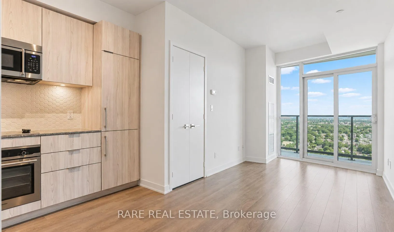 Photo 7 of Unit 1208, 50 Ordnance Street, Toronto, Niagara — HOMEH