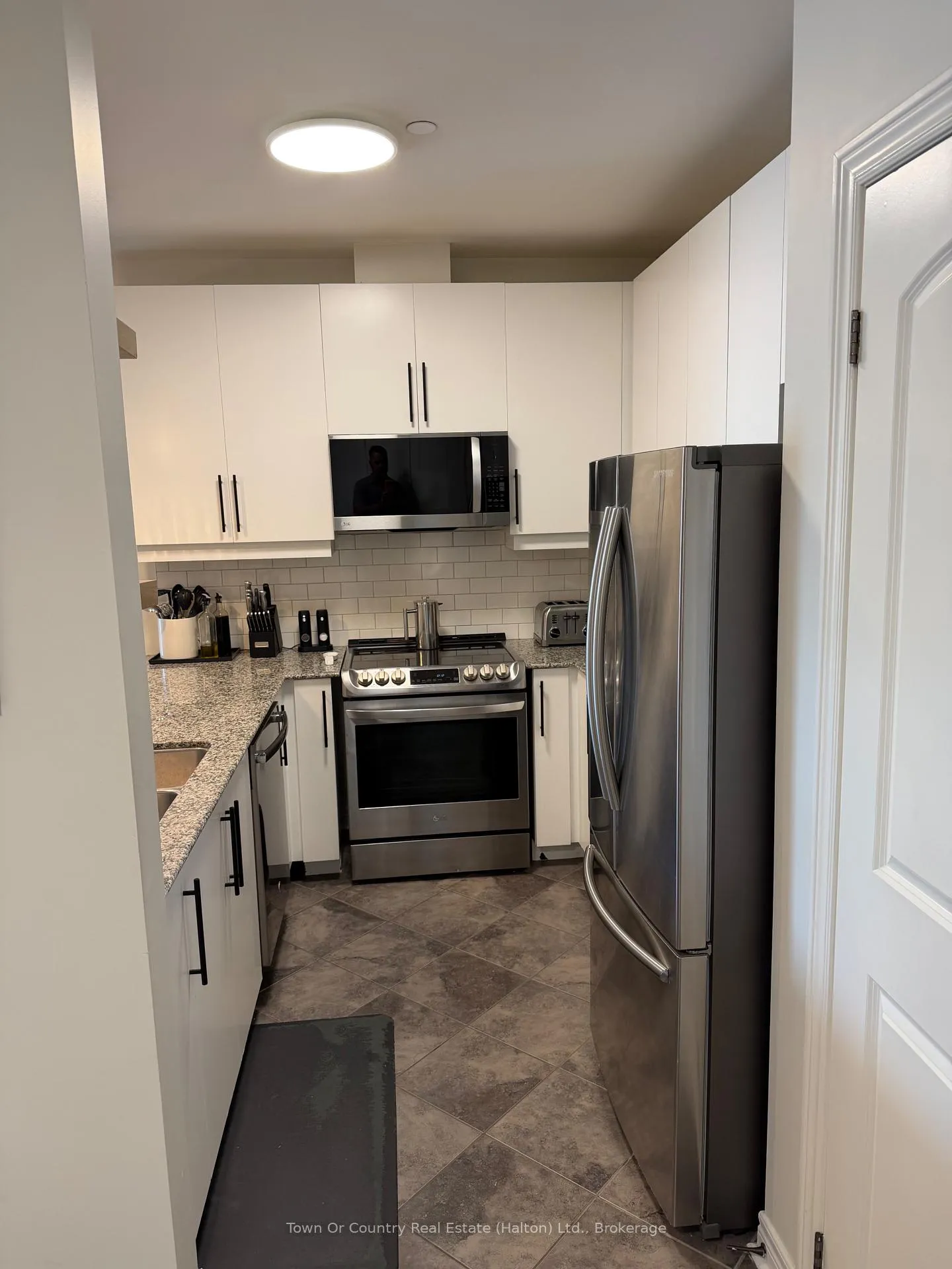 Photo 6 of Unit 310, 383 Main Street E, Milton, Old Milton — HOMEH