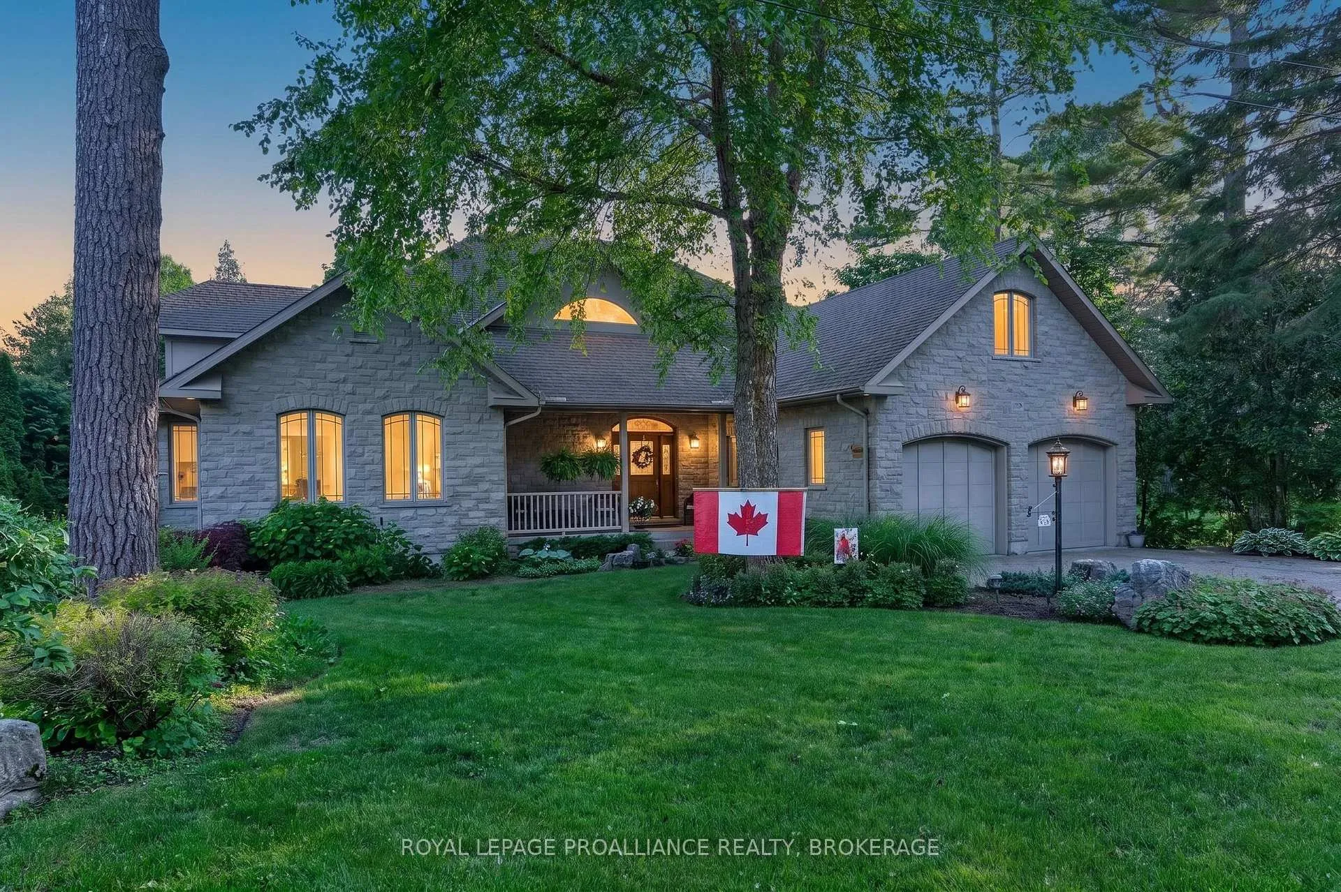 Photo 2 of 178 Nicholson Point Road, Loyalist, Lennox and Addington - South — HOMEH