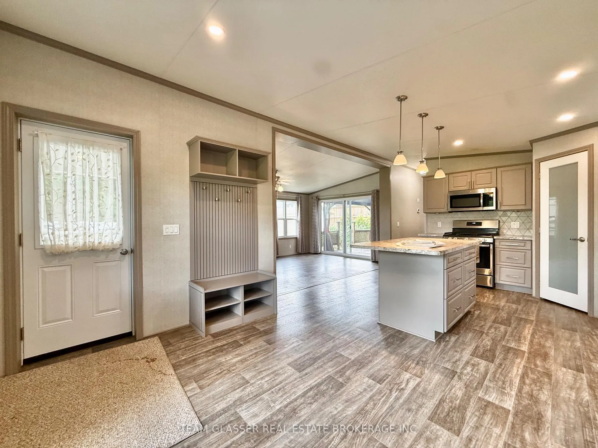 Photo 9 of Unit 2, 24749 Park Street, Strathroy-Caradoc, SW — HOMEH