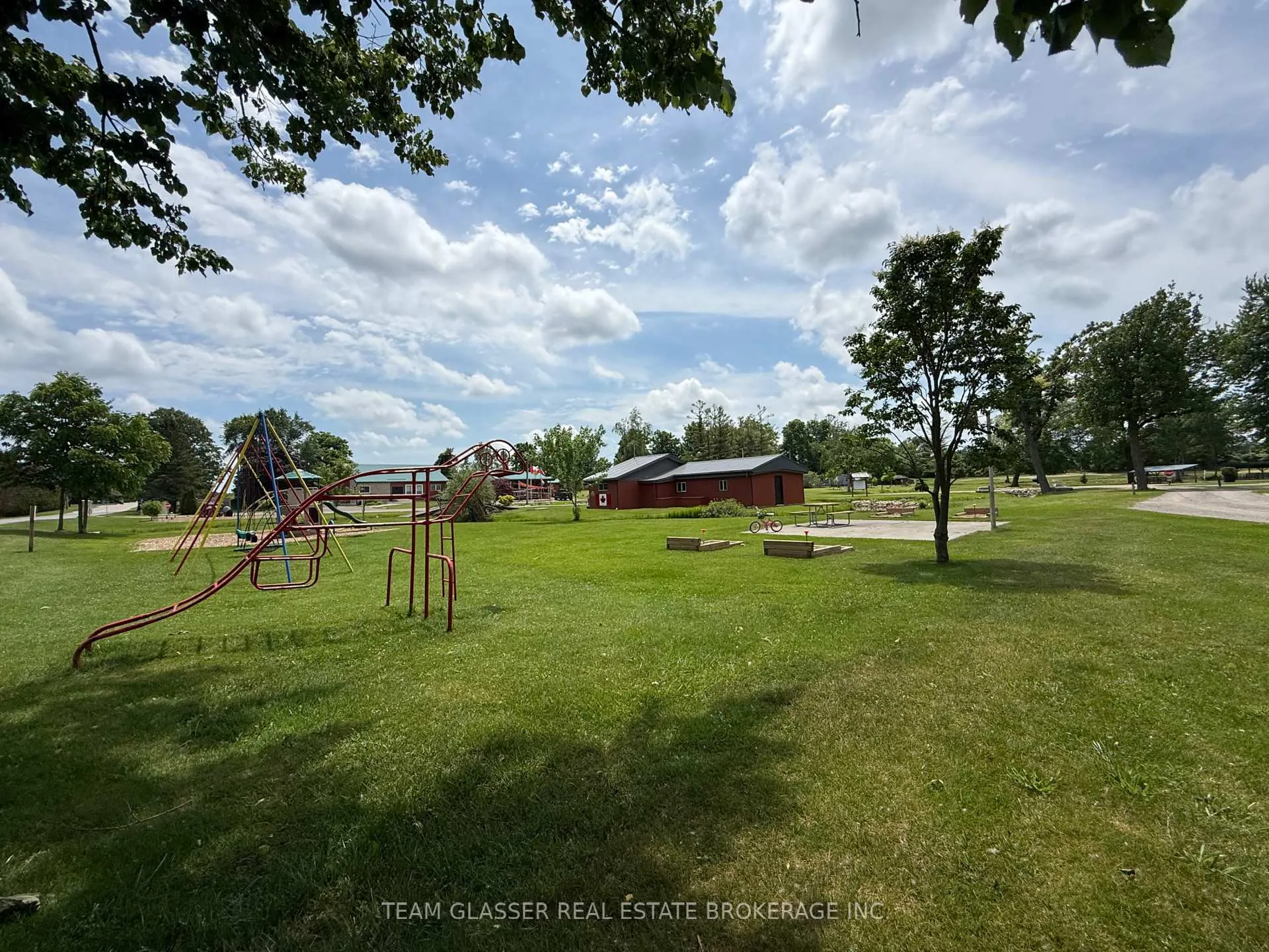Photo 17 of Unit 2, 24749 Park Street, Strathroy-Caradoc, SW — HOMEH
