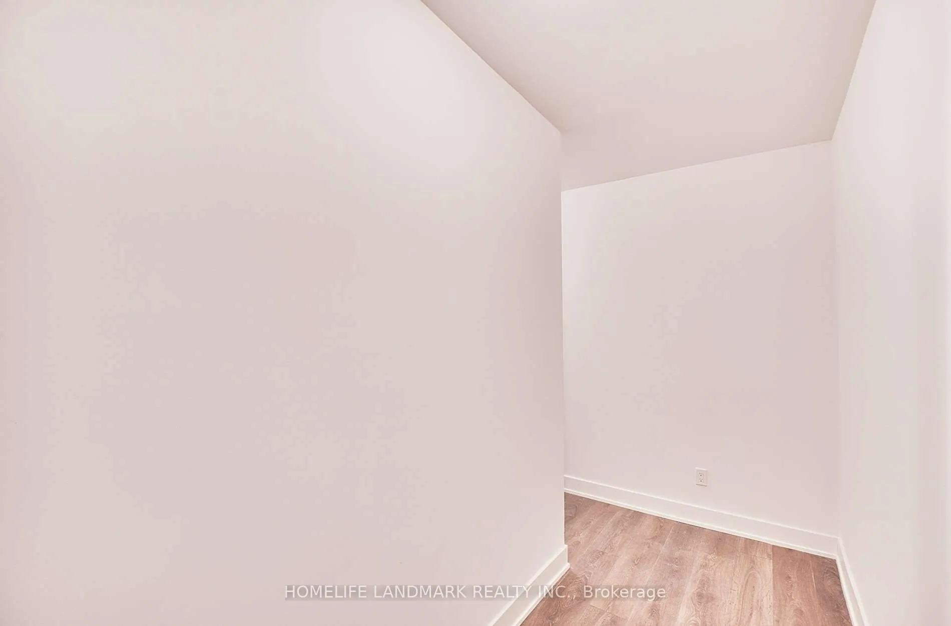 Photo 8 of Unit 455, 2489 Taunton Road, Oakville, River Oaks — HOMEH