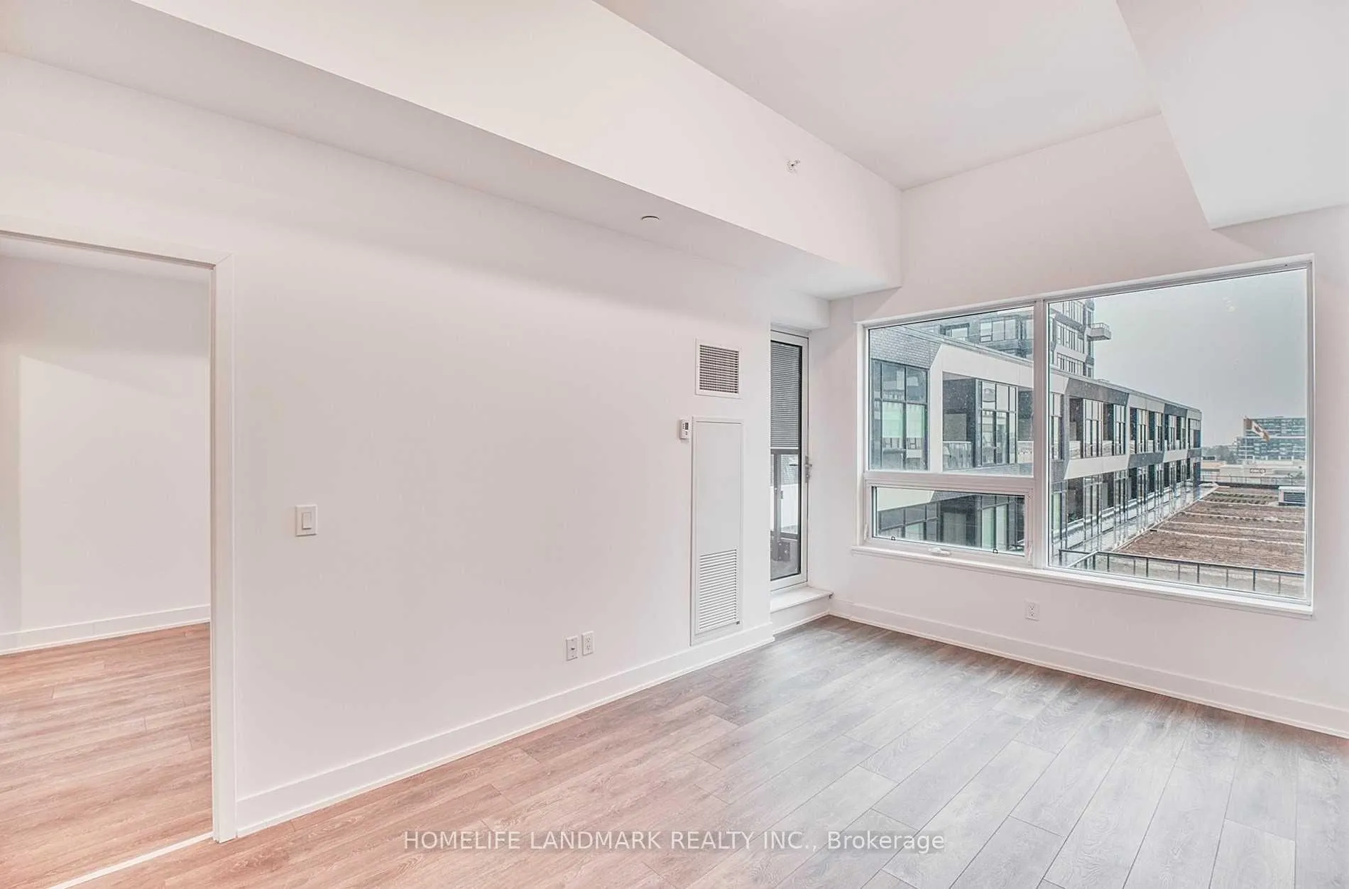 Photo 12 of Unit 455, 2489 Taunton Road, Oakville, River Oaks — HOMEH