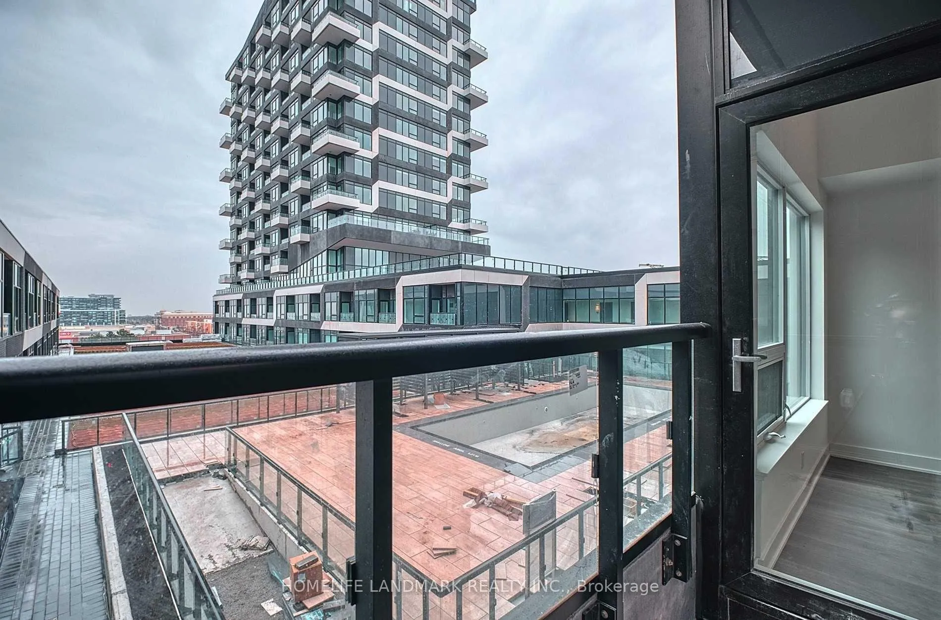 Photo 28 of Unit 455, 2489 Taunton Road, Oakville, River Oaks — HOMEH
