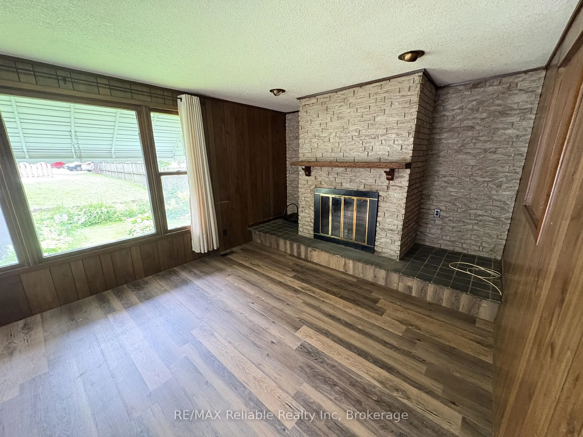 Photo 11 of 137 Fulton Street, Central Huron, Clinton — HOMEH