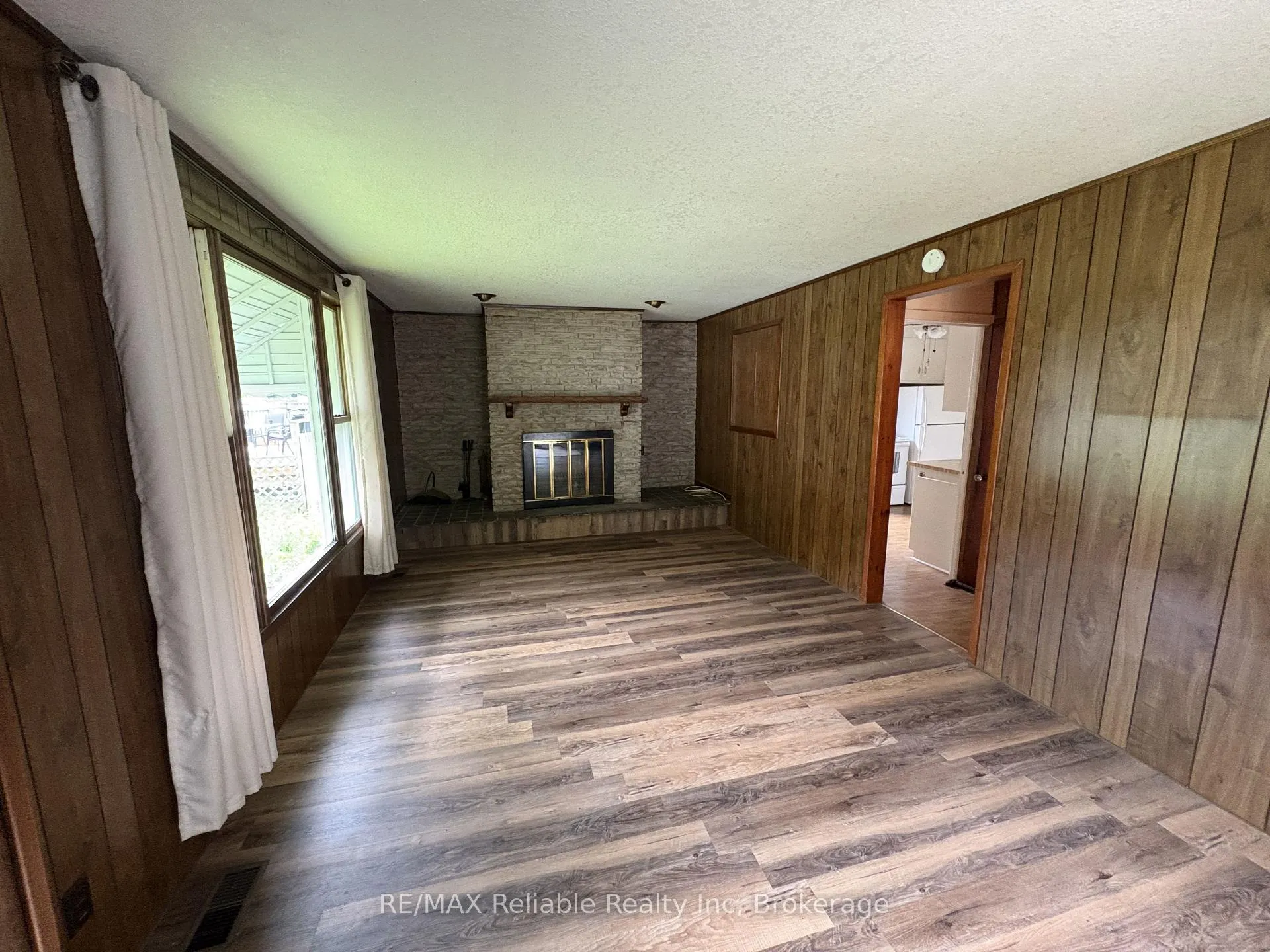 Photo 12 of 137 Fulton Street, Central Huron, Clinton — HOMEH