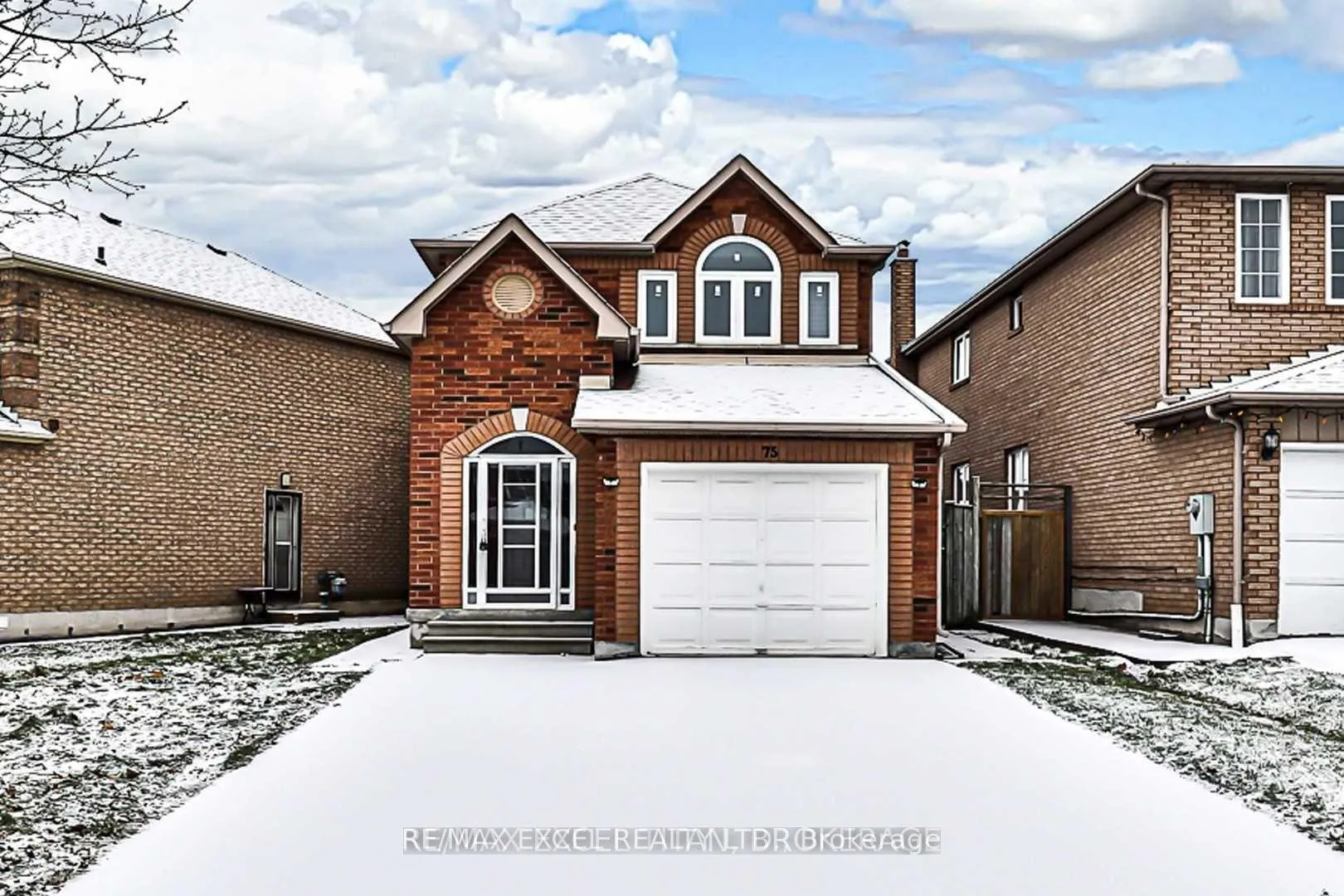 Photo 2 of 75 Hendon Road, Markham, Milliken Mills East — HOMEH