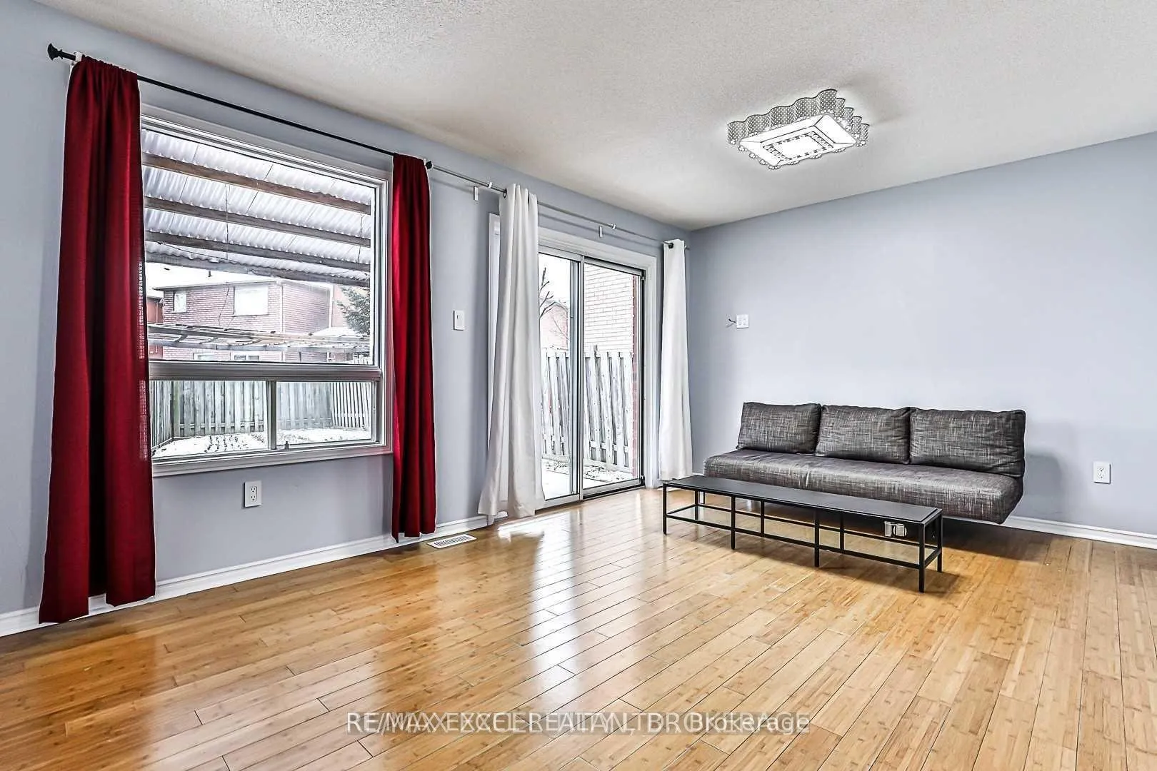 Photo 6 of 75 Hendon Road, Markham, Milliken Mills East — HOMEH