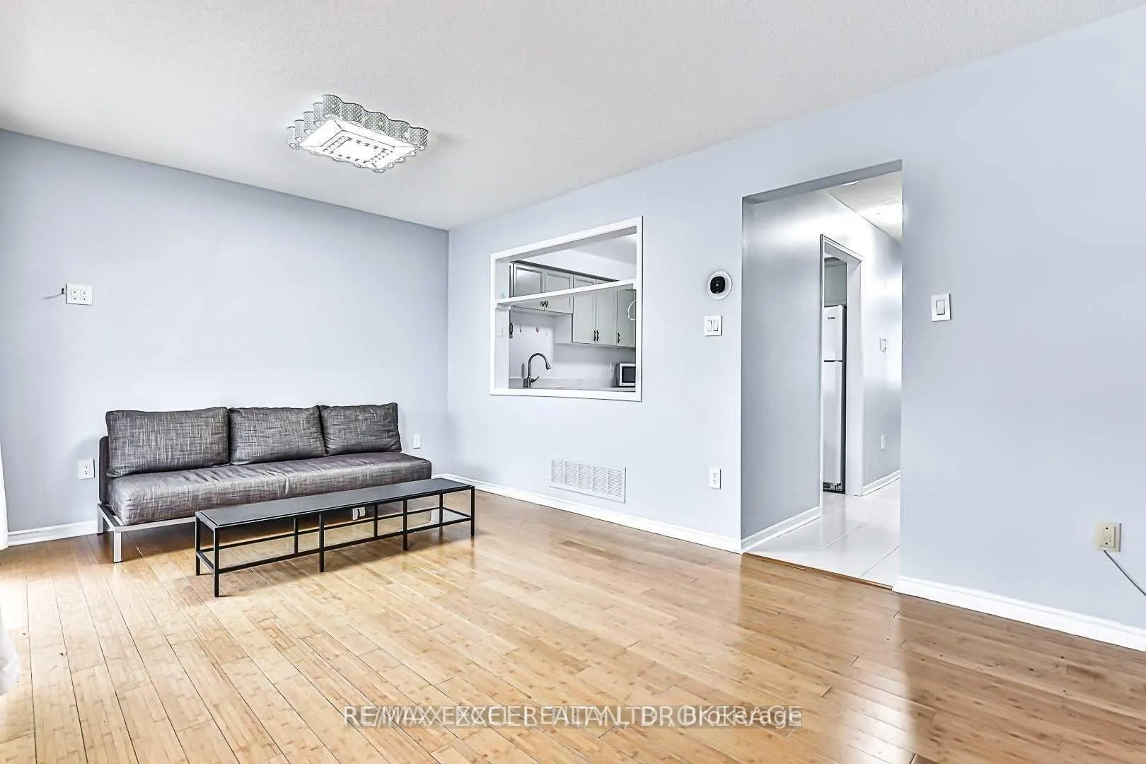 Photo 8 of 75 Hendon Road, Markham, Milliken Mills East — HOMEH