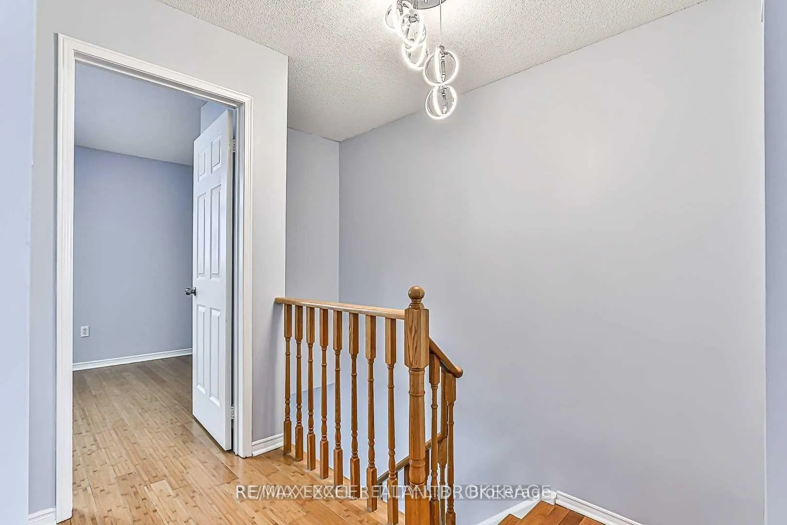 Photo 16 of 75 Hendon Road, Markham, Milliken Mills East — HOMEH
