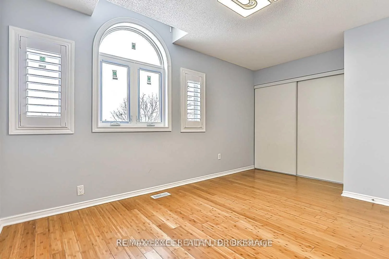 Photo 18 of 75 Hendon Road, Markham, Milliken Mills East — HOMEH