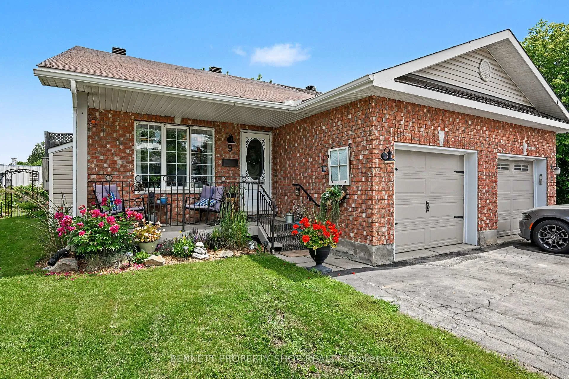 Photo of 9 Huyck Drive