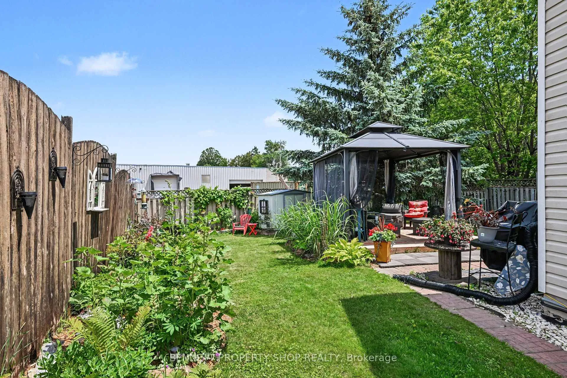 Photo 14 of 9 Huyck Drive, Arnprior, Arnprior — HOMEH
