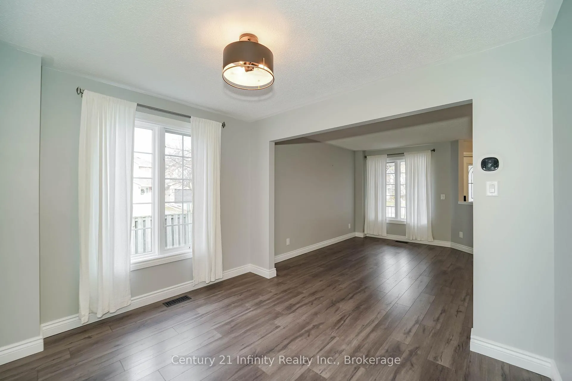 Photo 11 of 178 High Street, Clarington, Bowmanville — HOMEH