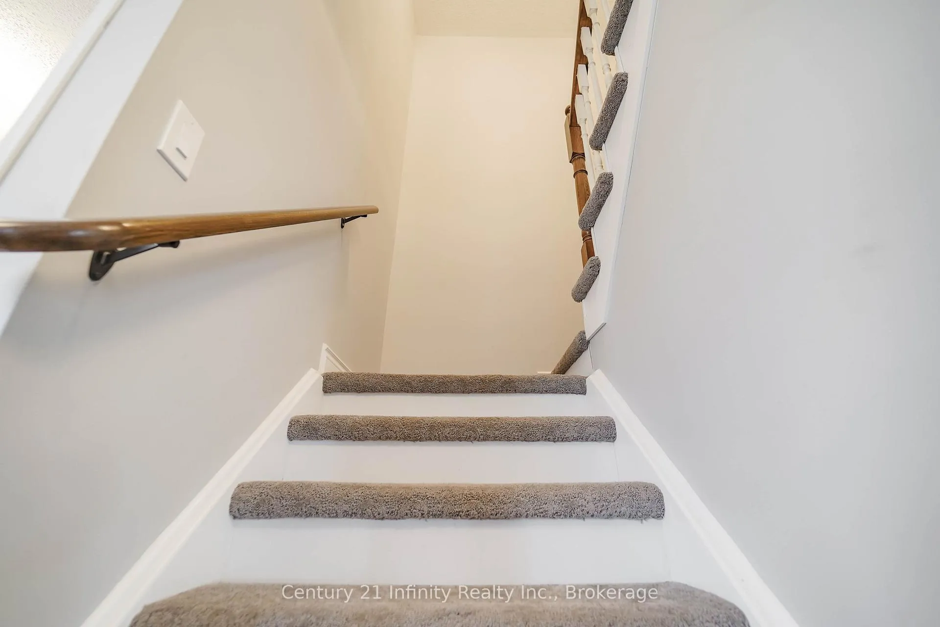 Photo 19 of 178 High Street, Clarington, Bowmanville — HOMEH