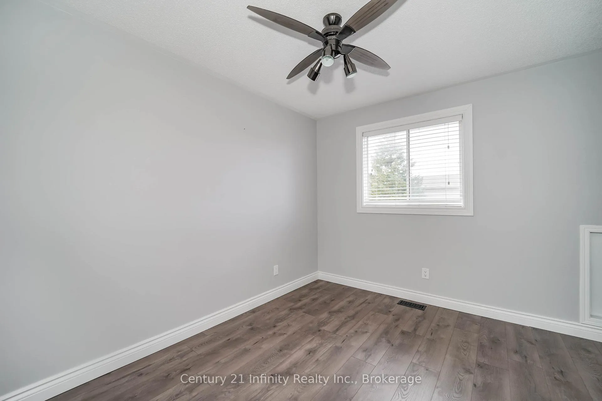 Photo 20 of 178 High Street, Clarington, Bowmanville — HOMEH