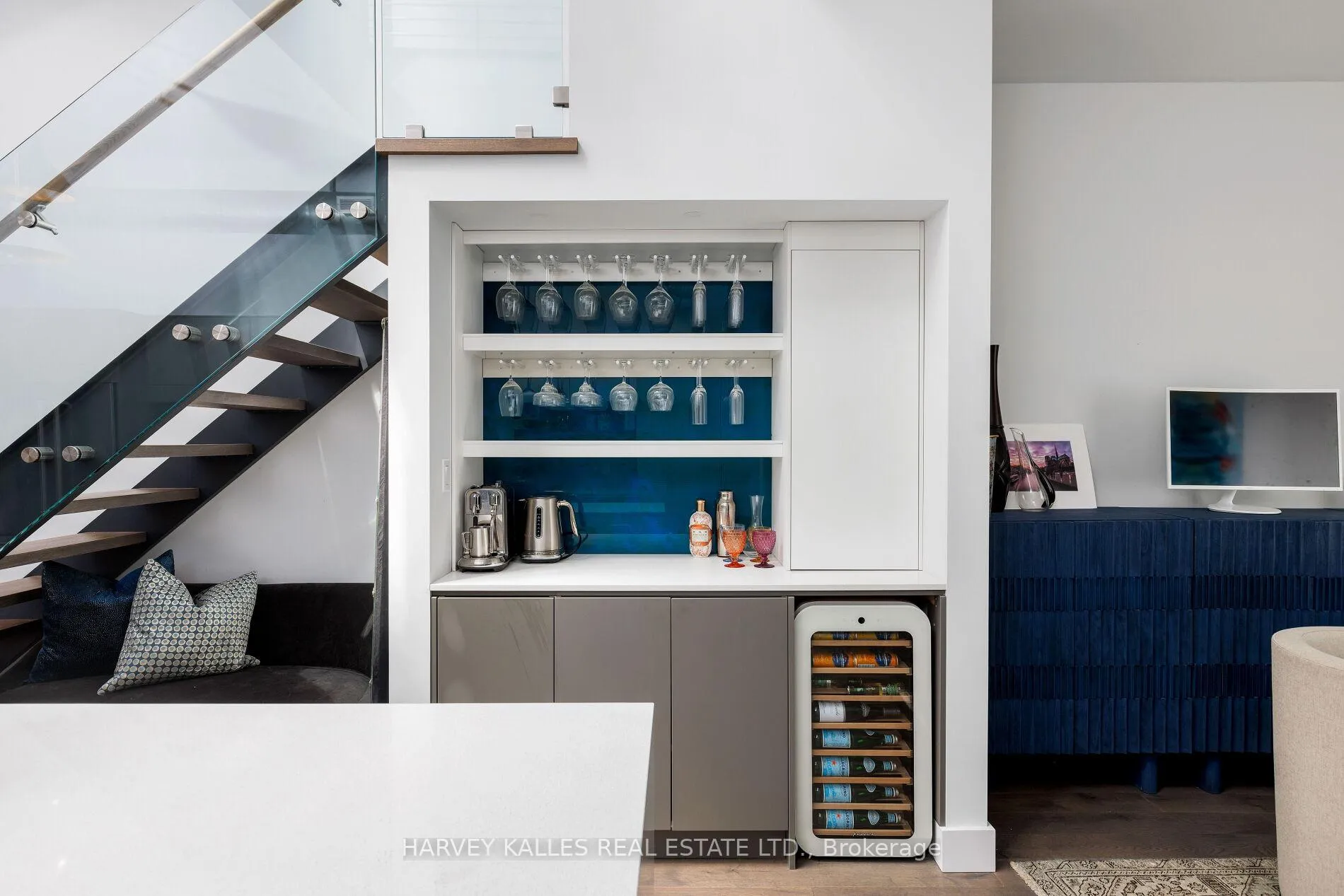 Photo 13 of Unit 304, 287 Richmond Street E, Toronto, Moss Park — HOMEH