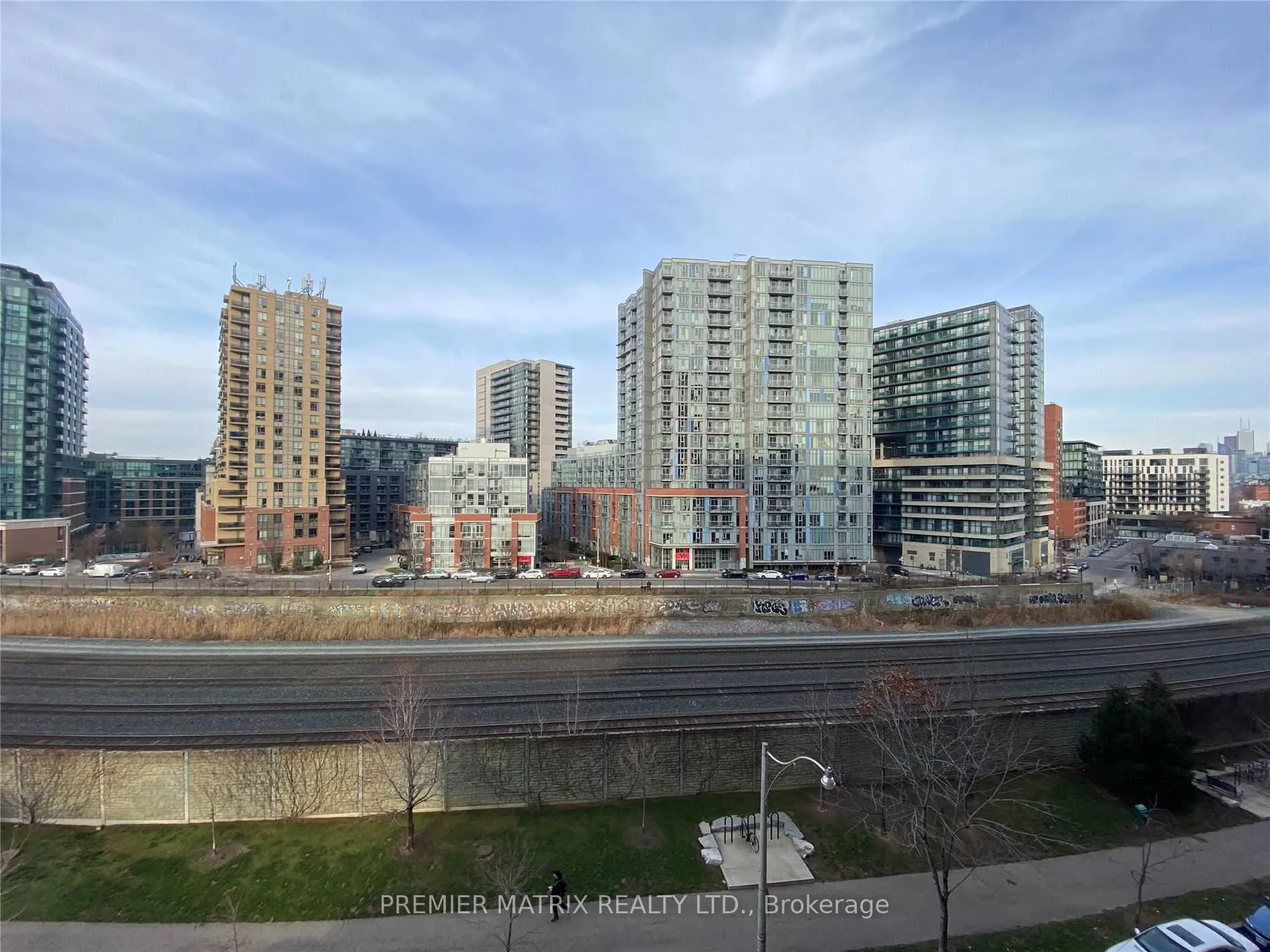 Photo 9 of Unit 620, 38 Joe Shuster Way, Toronto, South Parkdale — HOMEH