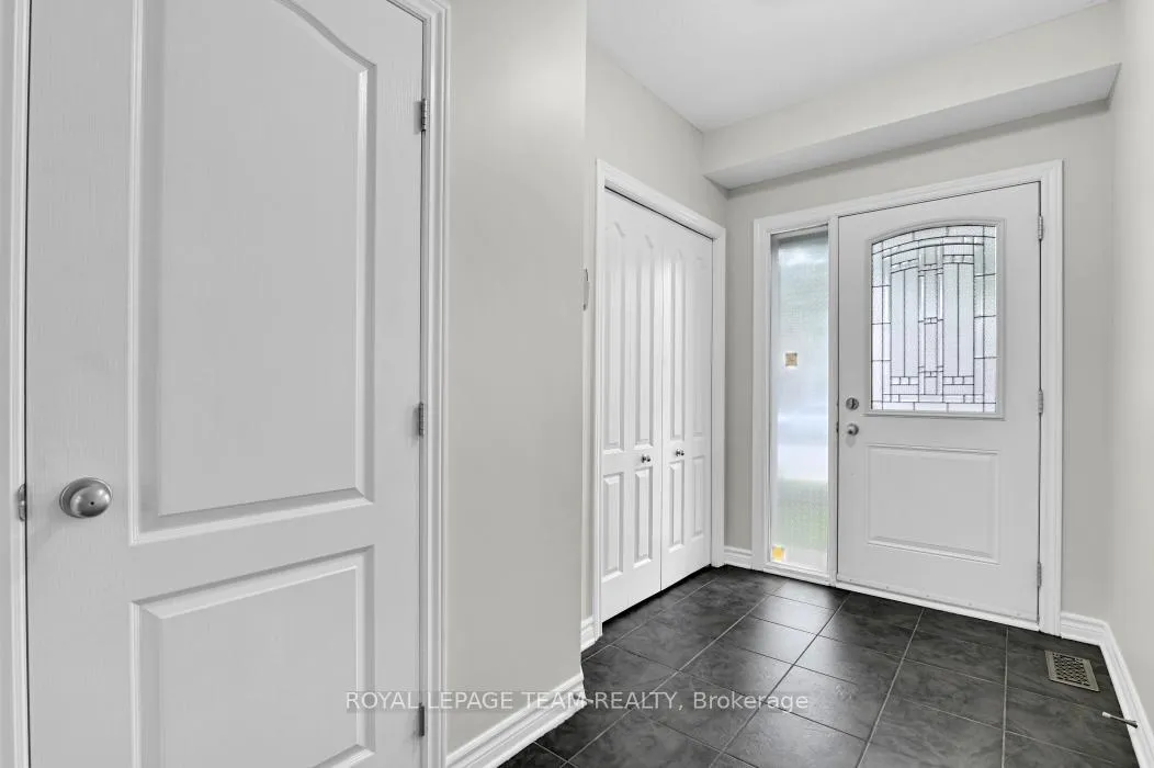 Photo 3 of 87 Selhurst Avenue, Ottawa, Barrhaven East — HOMEH