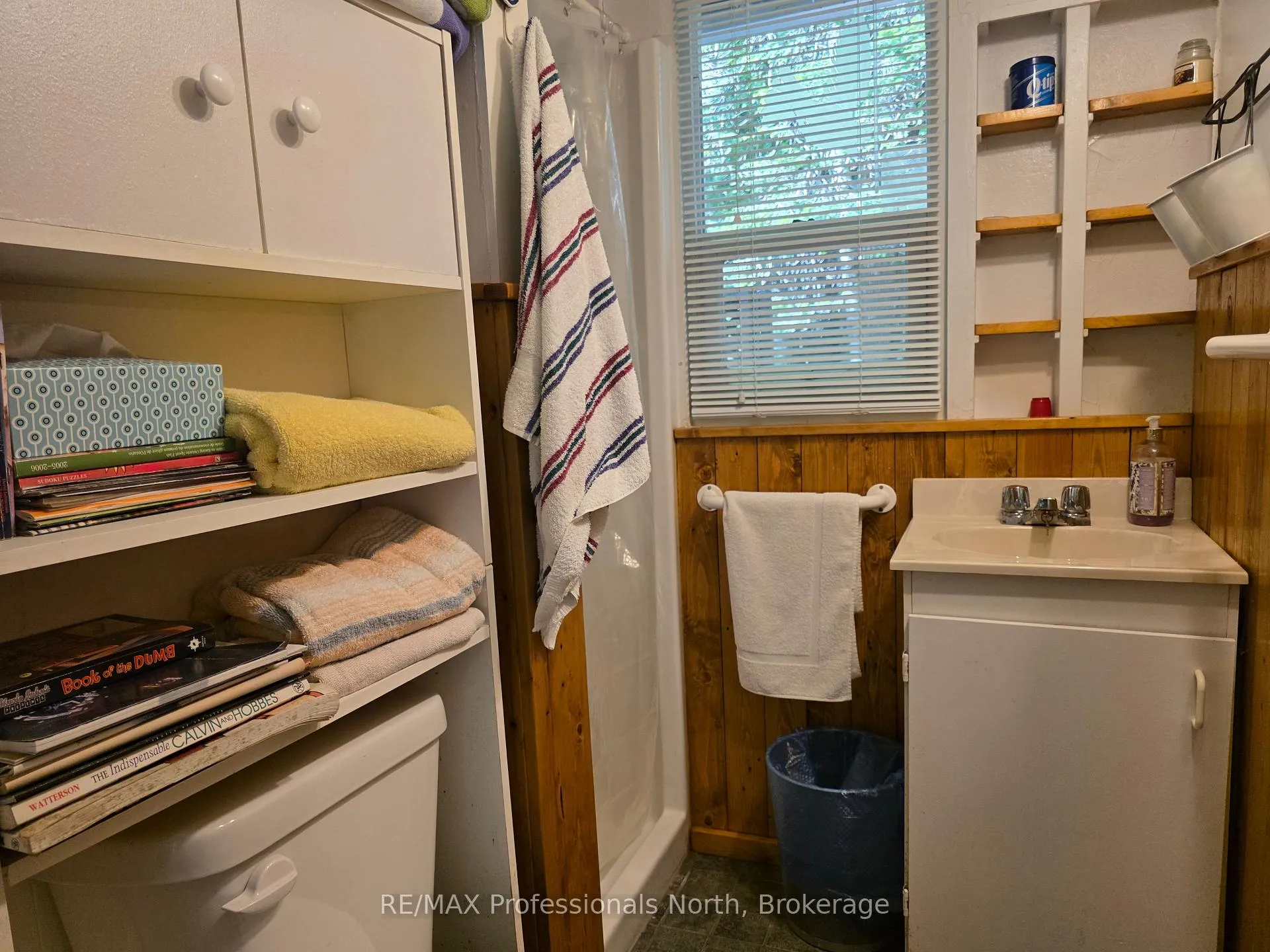 Photo 17 of 1131 Sharon Lake Drive, Minden Hills, Minden — HOMEH