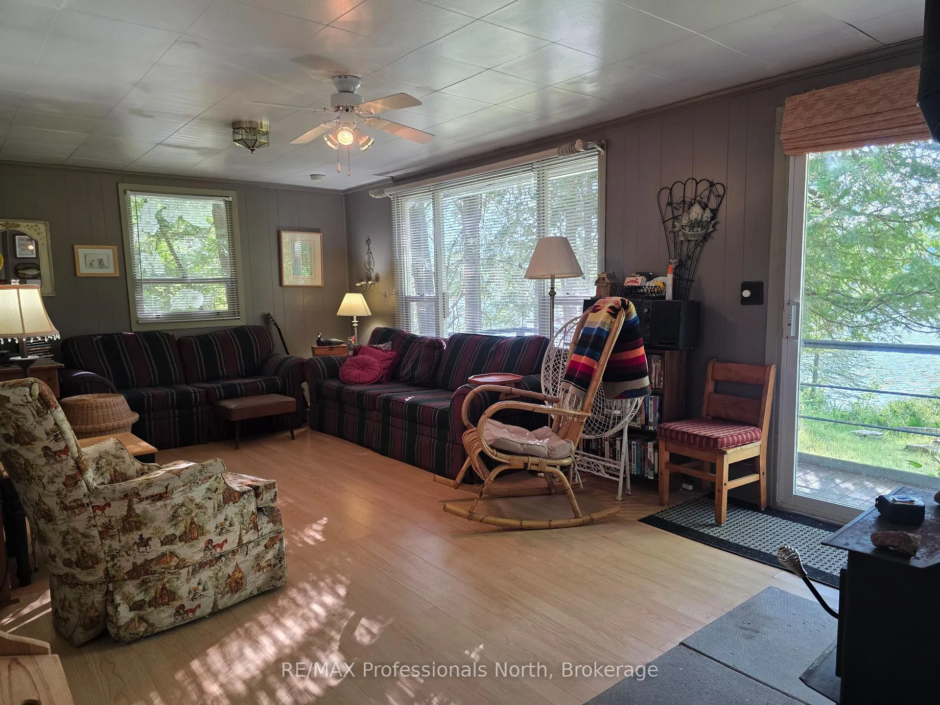 Photo 19 of 1131 Sharon Lake Drive, Minden Hills, Minden — HOMEH