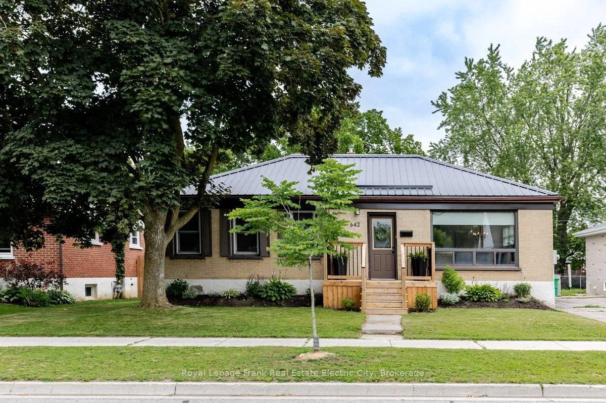 Photo 1 of 642 Bellaire Street, Peterborough, Otonabee Ward 1 — HOMEH