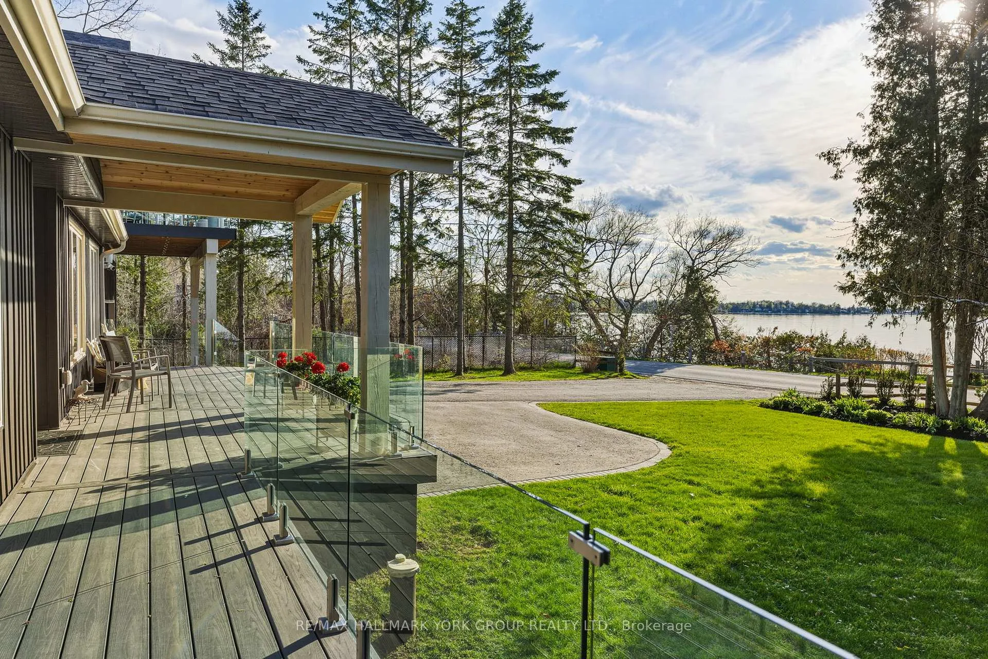 Photo 5 of 281 Hedge Road, Georgina, Sutton & Jackson's Point — HOMEH
