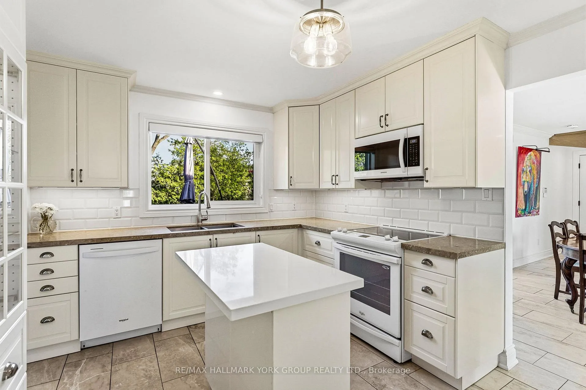 Photo 16 of 281 Hedge Road, Georgina, Sutton & Jackson's Point — HOMEH