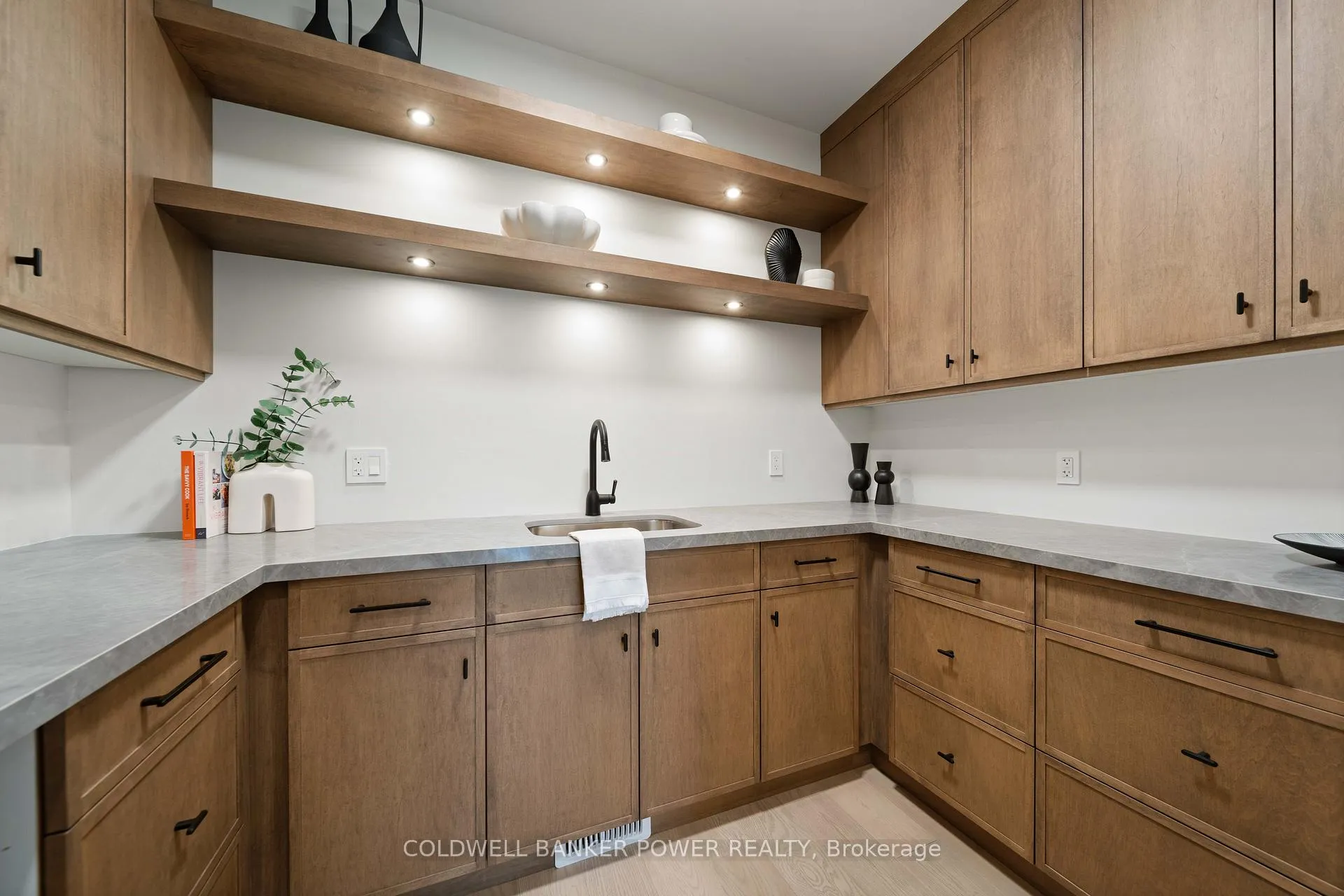 Photo 10 of 6 Fern Drive, Ashfield-Colborne-Wawanosh, West Wawanosh — HOMEH