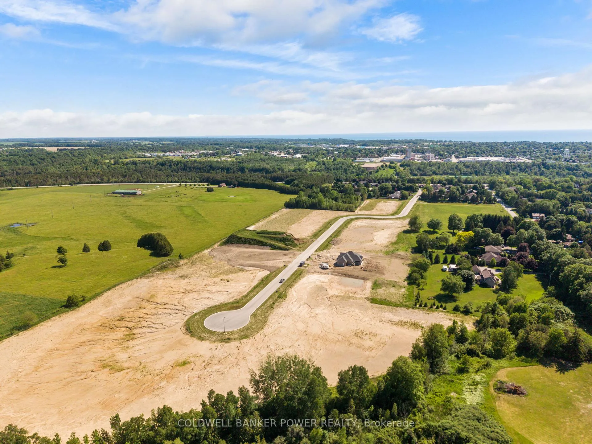 Photo 24 of 6 Fern Drive, Ashfield-Colborne-Wawanosh, West Wawanosh — HOMEH