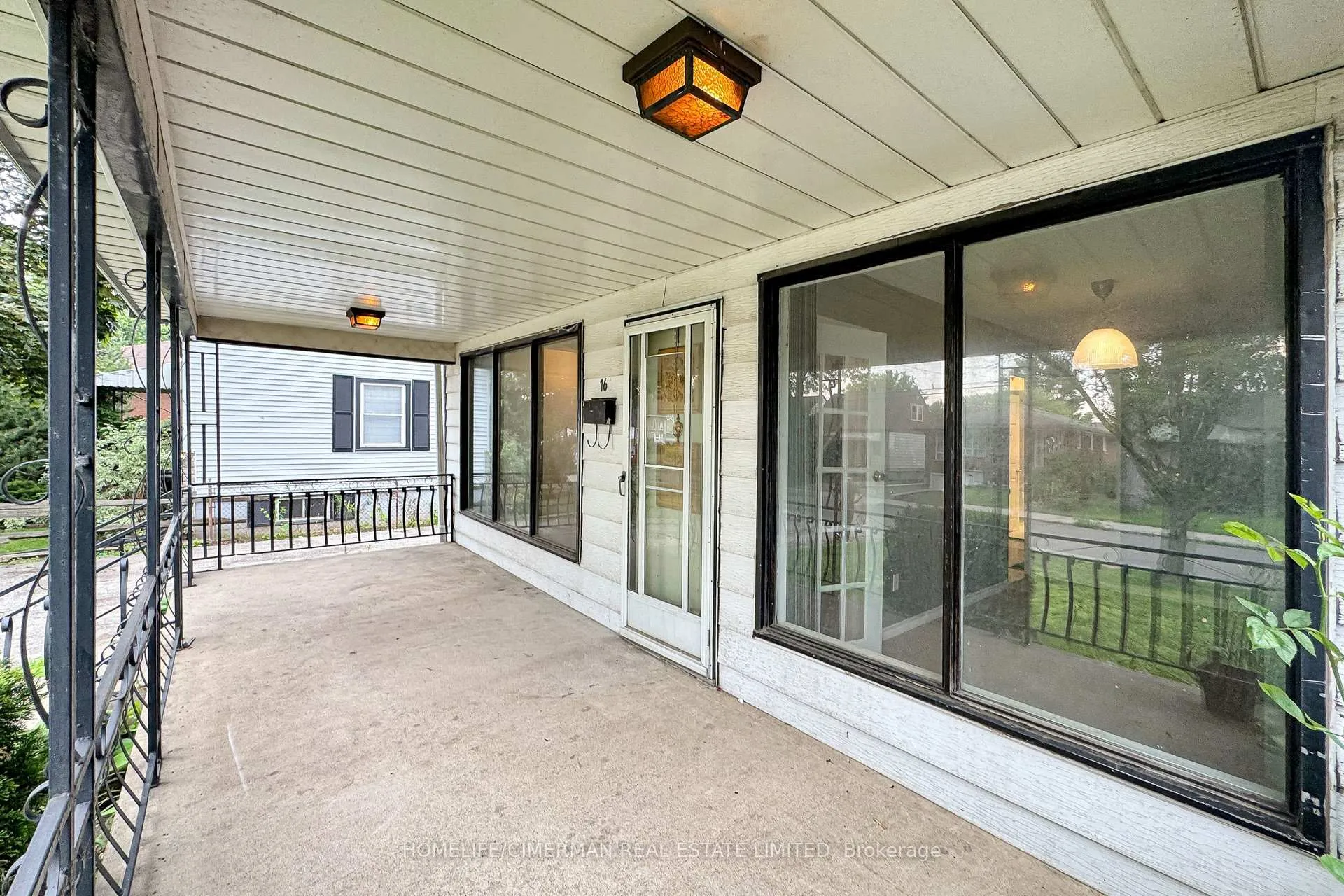 Photo 3 of 166 Normanhurst Avenue, Hamilton, Normanhurst — HOMEH