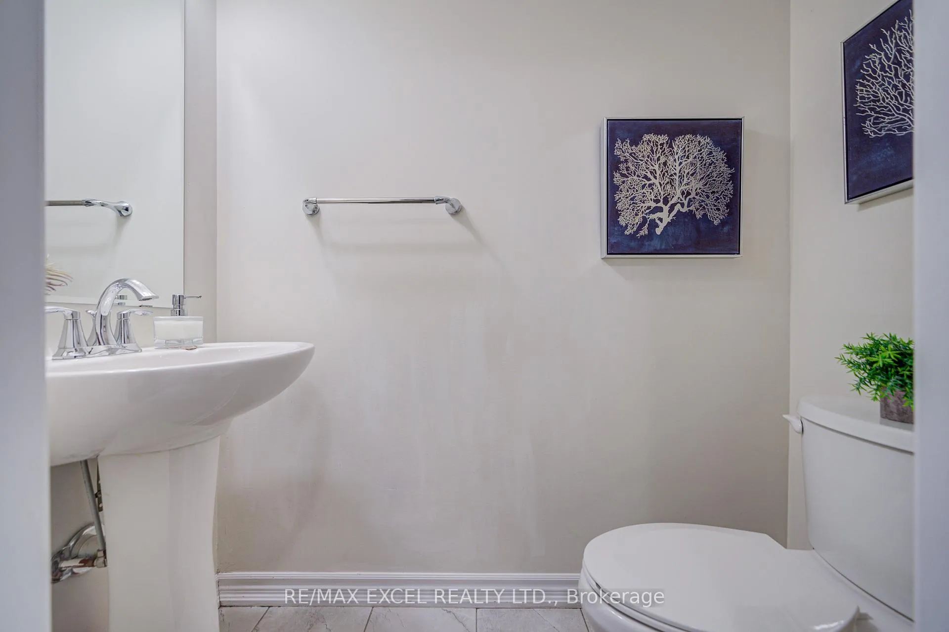 Photo 12 of 3081 Harebell Gate, Oakville, Glenorchy — HOMEH