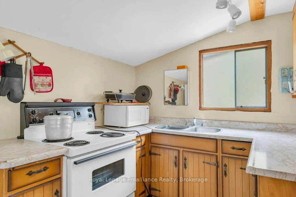 Photo 14 of 2611 River Road, North Frontenac, Frontenac North — HOMEH