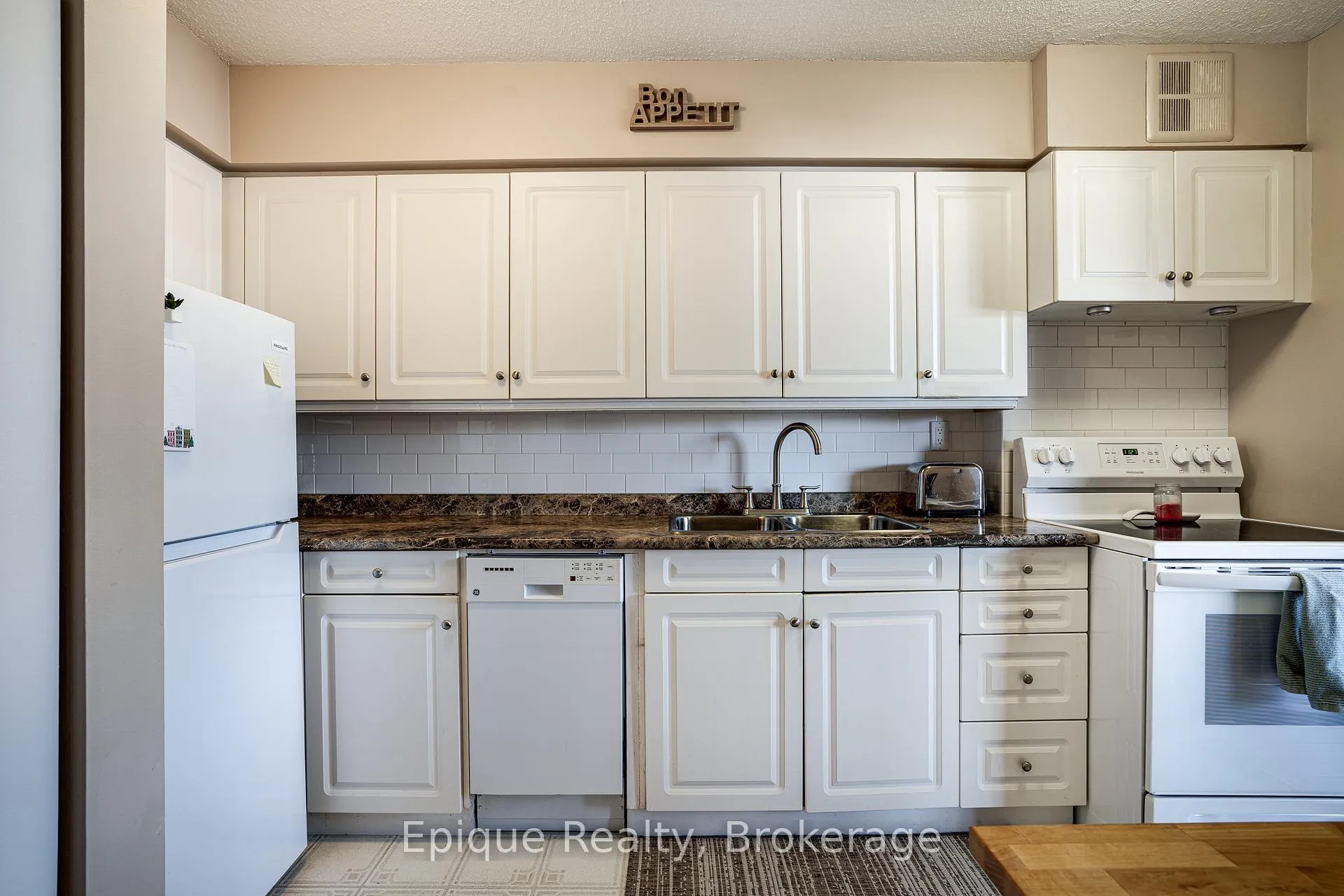 Photo 19 of Unit 409, 2055 Upper Middle Road, Burlington, Brant Hills — HOMEH