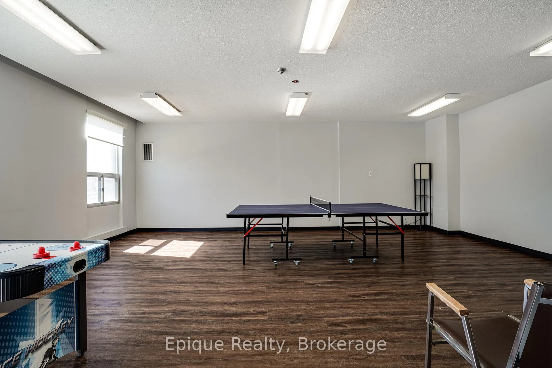 Photo 40 of Unit 409, 2055 Upper Middle Road, Burlington, Brant Hills — HOMEH