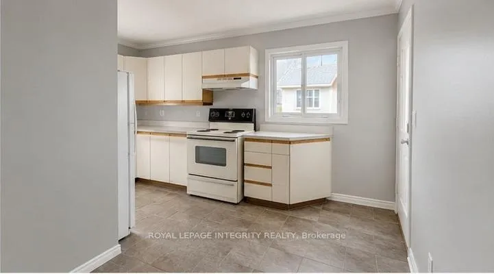 Photo 3 of 65 Rothesay Drive, Ottawa, Kanata - Glencairn/Hazeldean — HOMEH