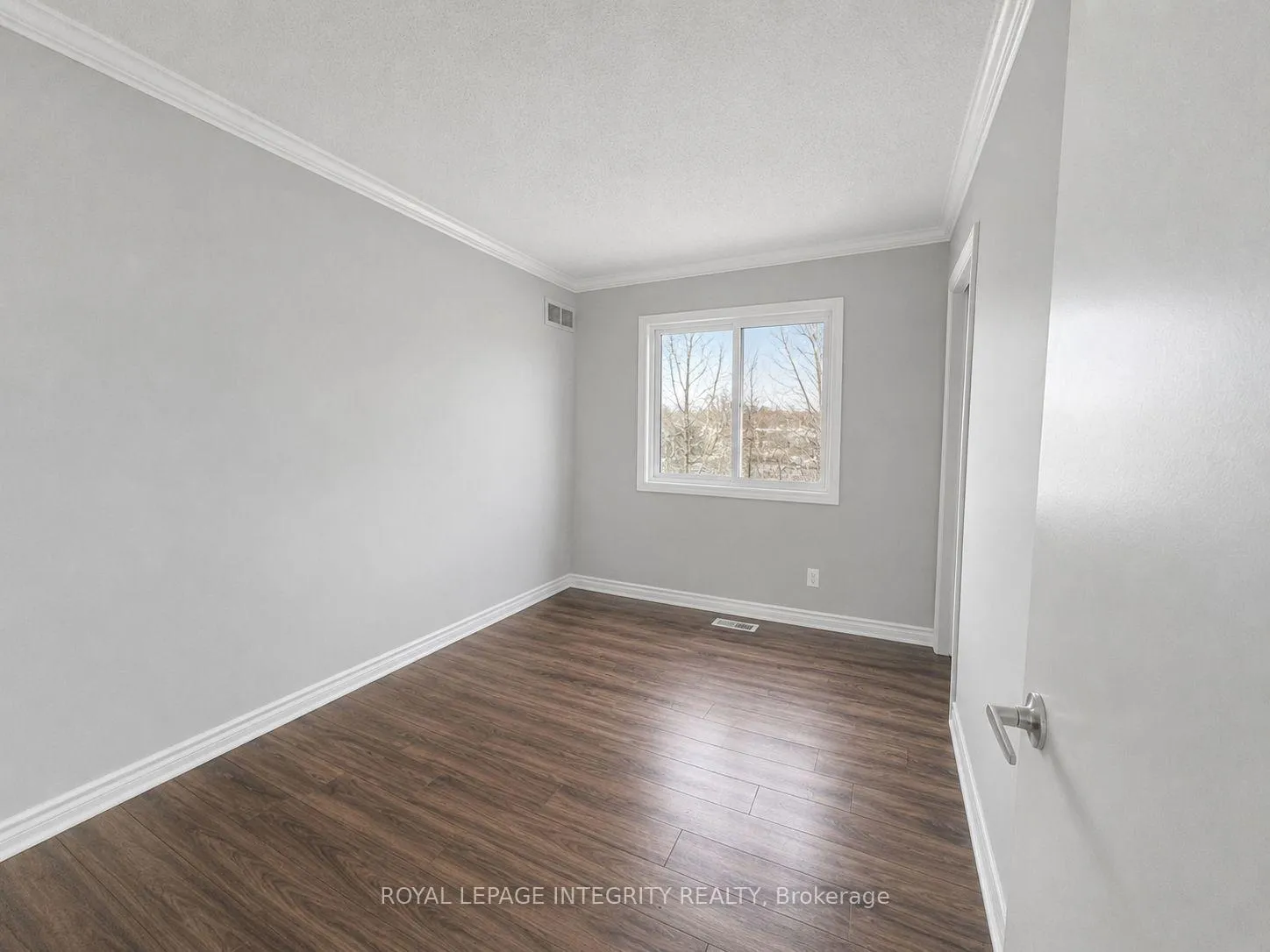 Photo 11 of 65 Rothesay Drive, Ottawa, Kanata - Glencairn/Hazeldean — HOMEH