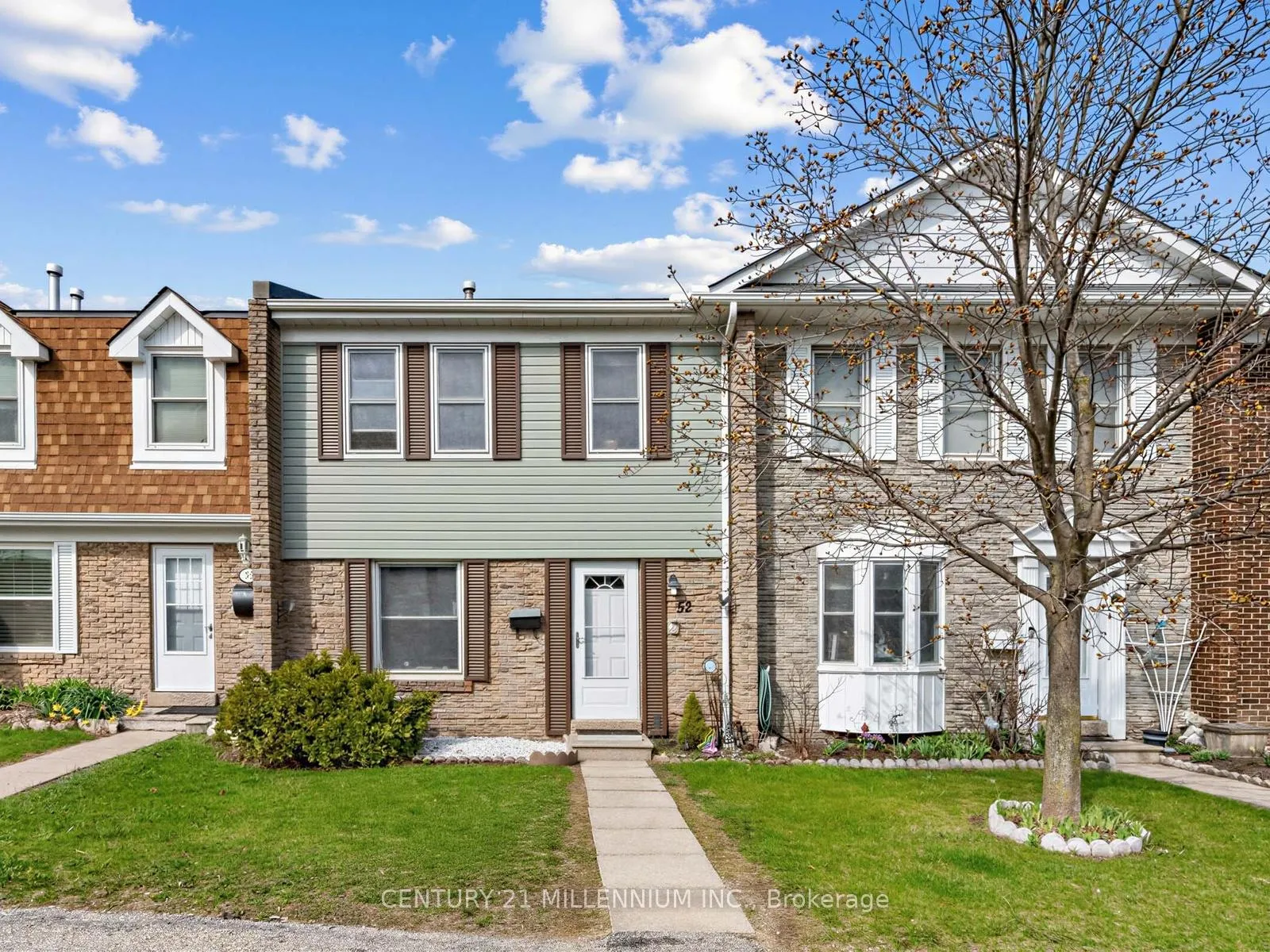 Photo 3 of Unit 52, 1020 Central Park Drive W, Brampton, Northgate — HOMEH
