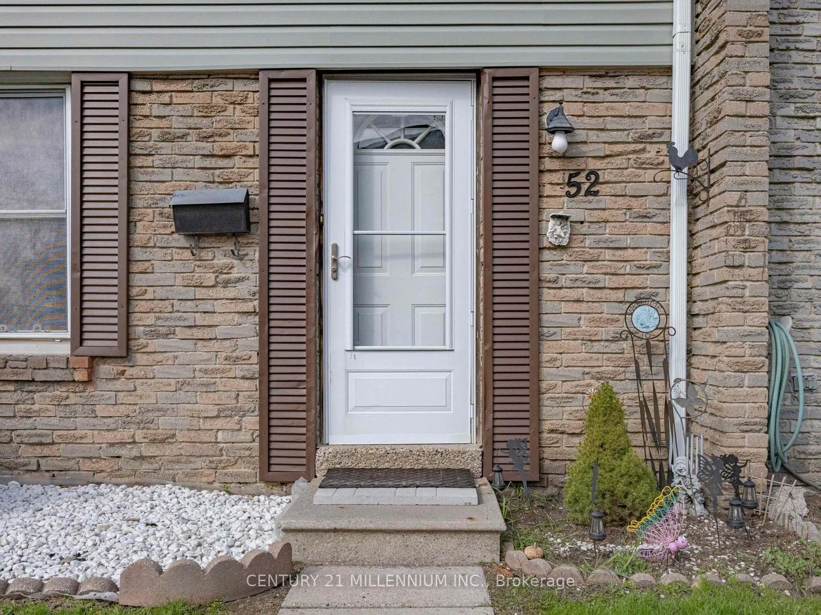 Photo 4 of Unit 52, 1020 Central Park Drive W, Brampton, Northgate — HOMEH