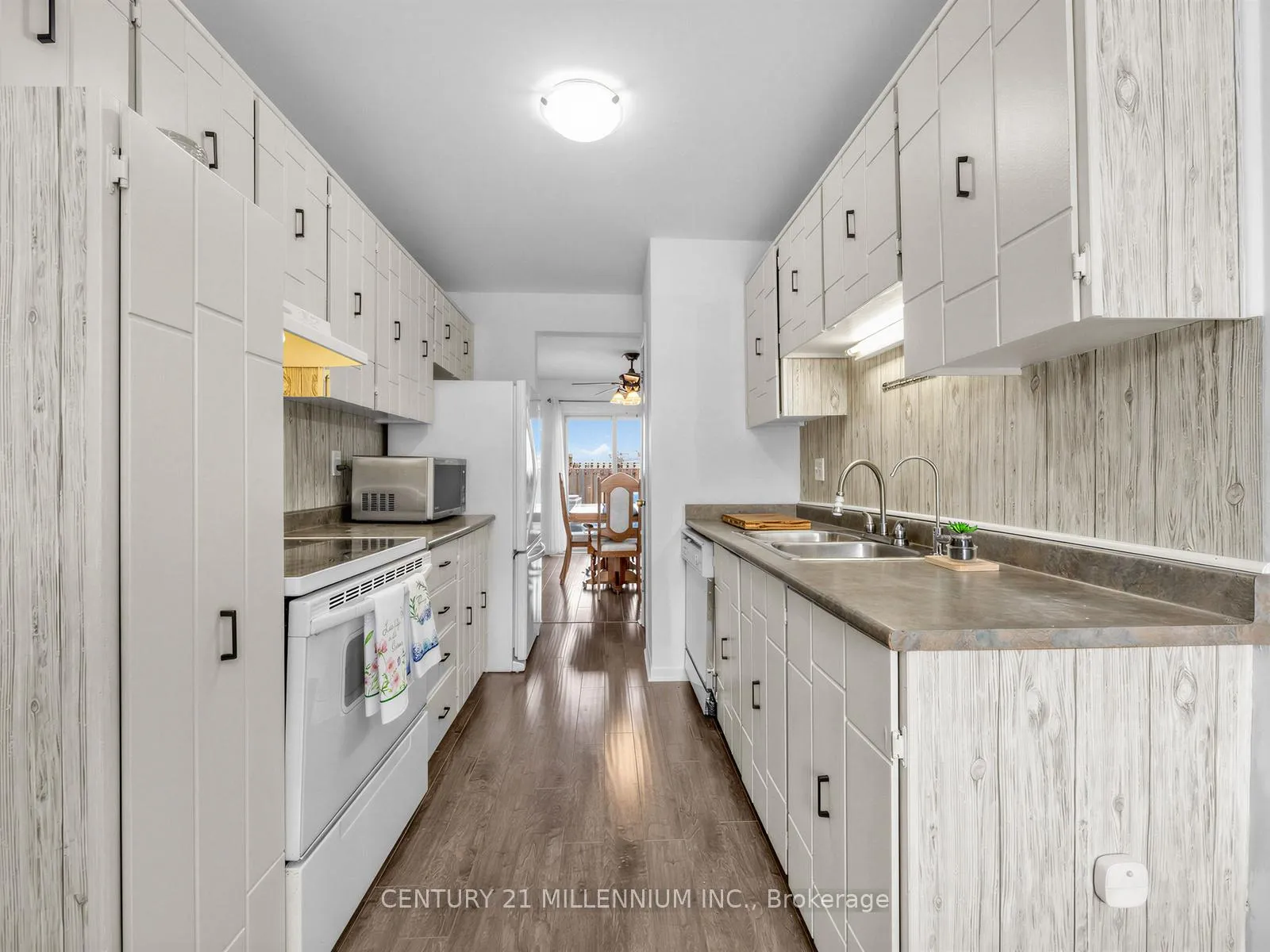Photo 5 of Unit 52, 1020 Central Park Drive W, Brampton, Northgate — HOMEH