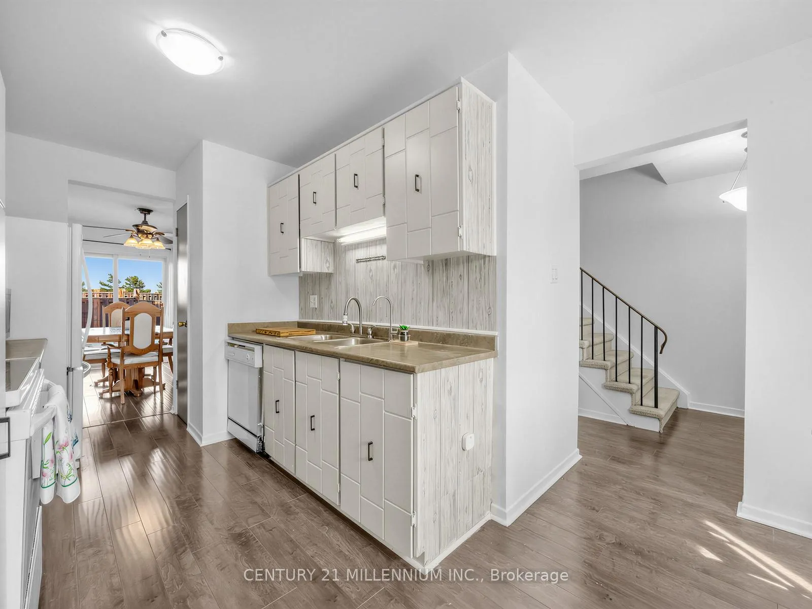 Photo 6 of Unit 52, 1020 Central Park Drive W, Brampton, Northgate — HOMEH