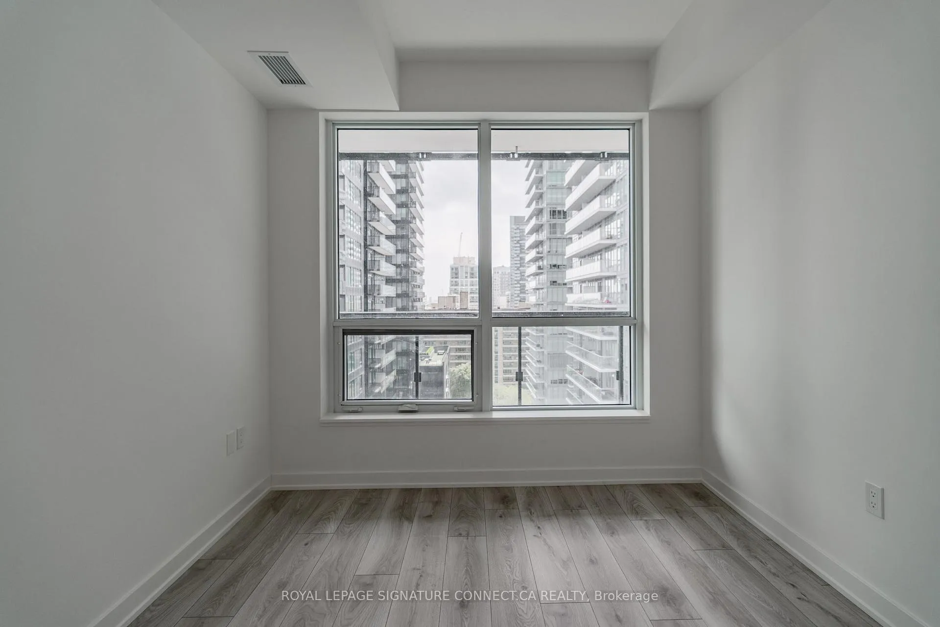 Photo 9 of Unit 1201, 110 Broadway Avenue, Toronto, Mount Pleasant West — HOMEH