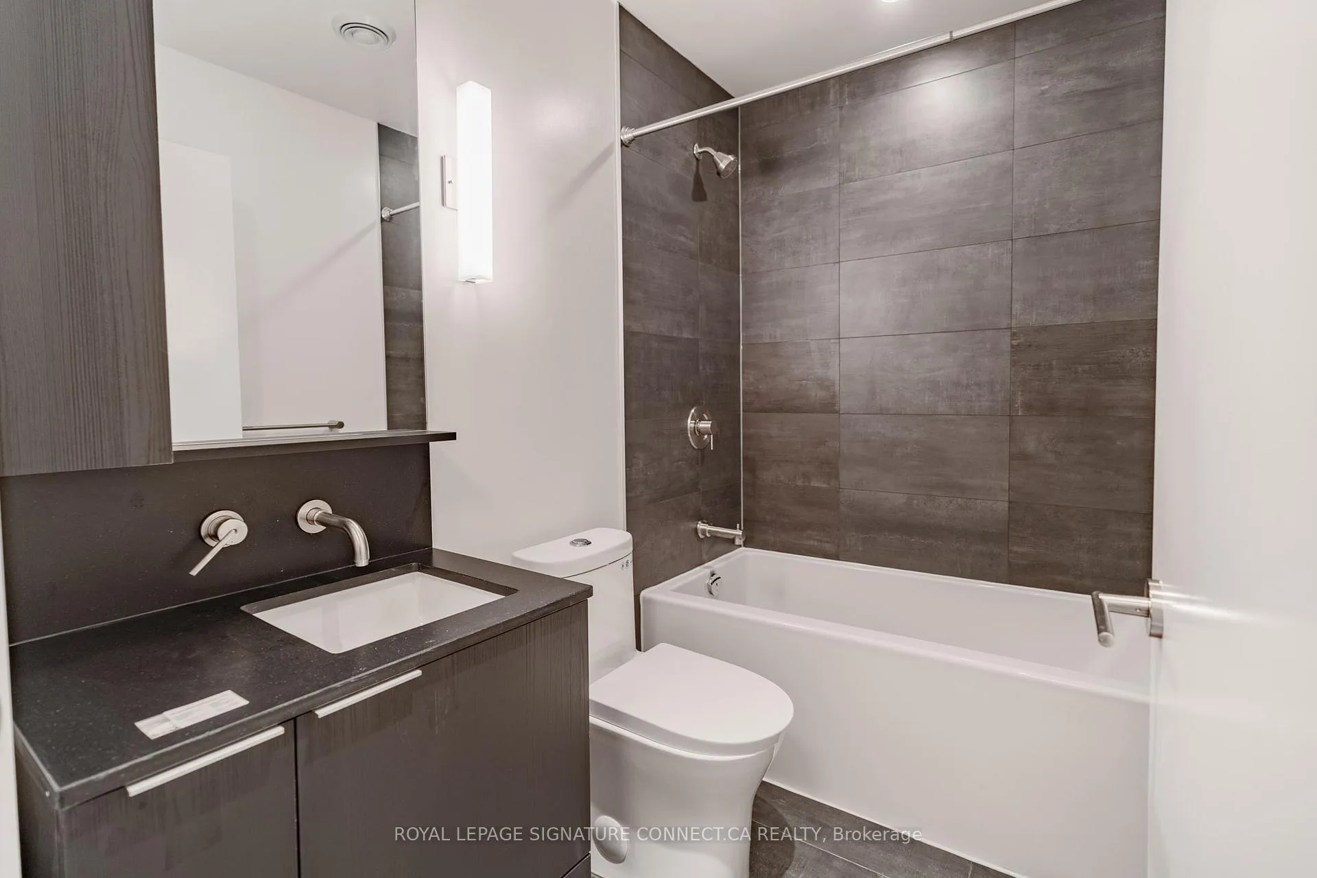 Photo 12 of Unit 1201, 110 Broadway Avenue, Toronto, Mount Pleasant West — HOMEH