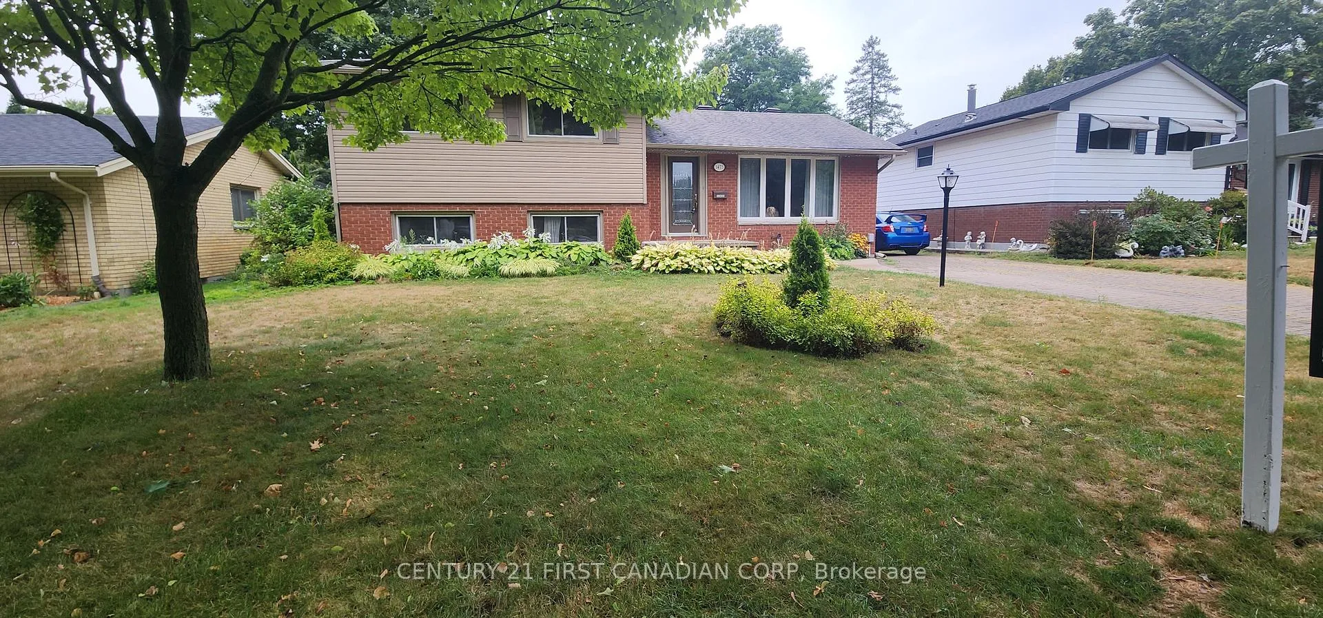 Photo 3 of 1473 Glengarry Avenue, London, North H — HOMEH